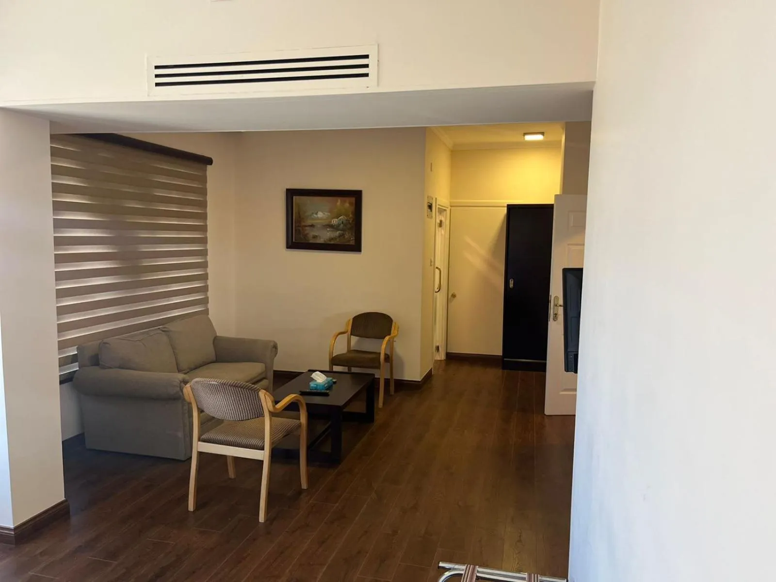 Photo of the whole room in Rozana Hotel