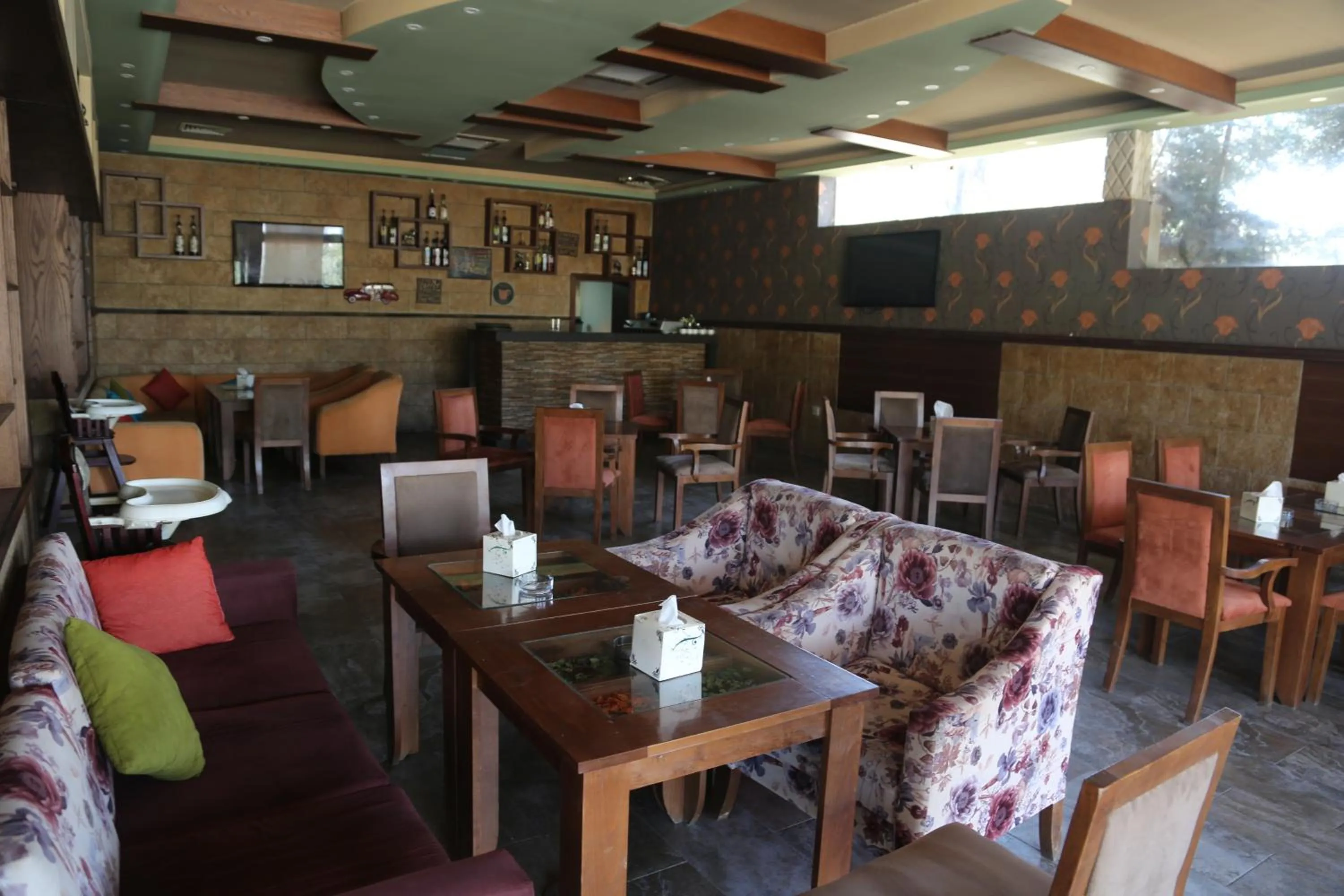 Meals in Rozana Hotel