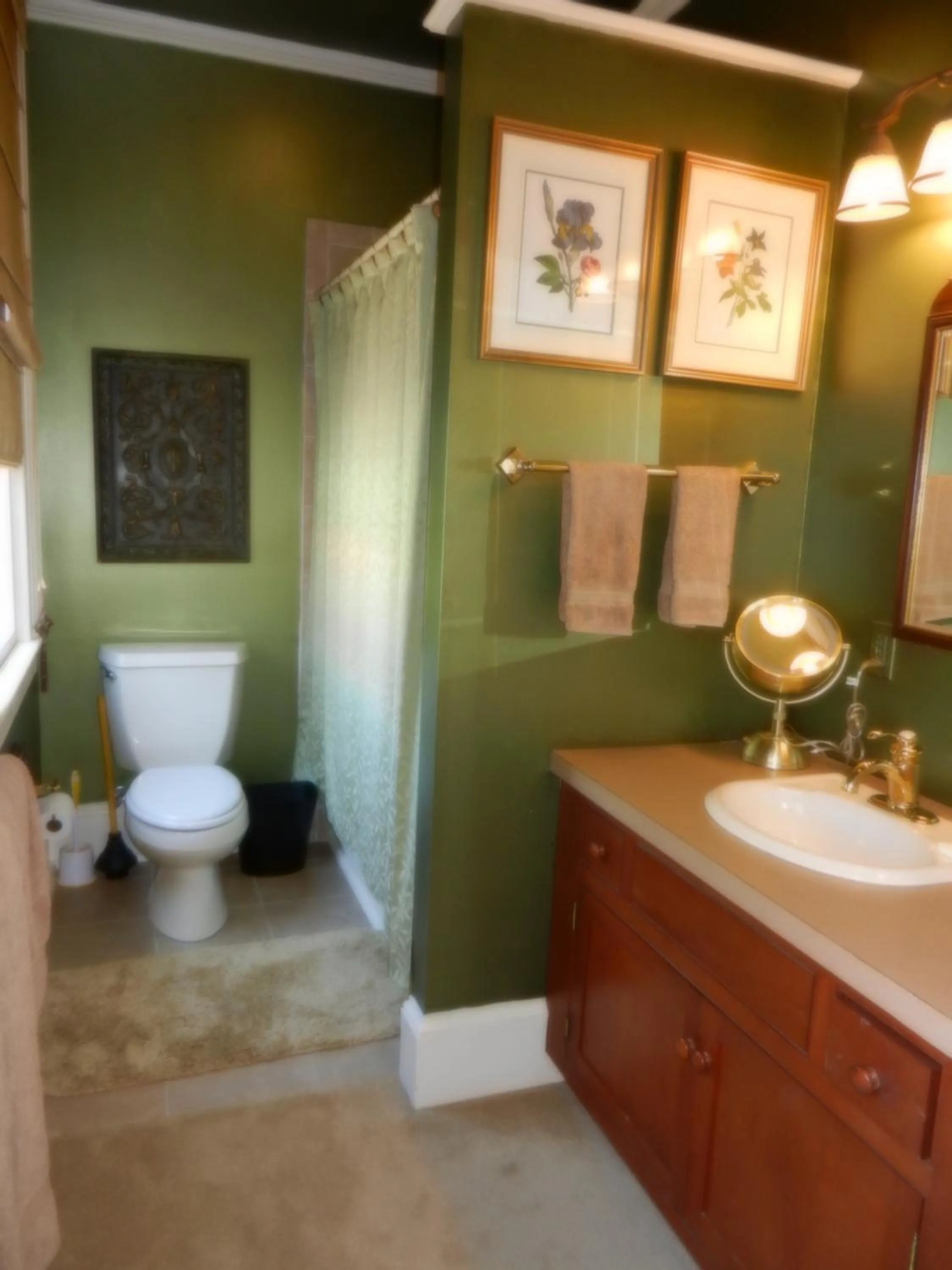 Shower in 22 Charlotte