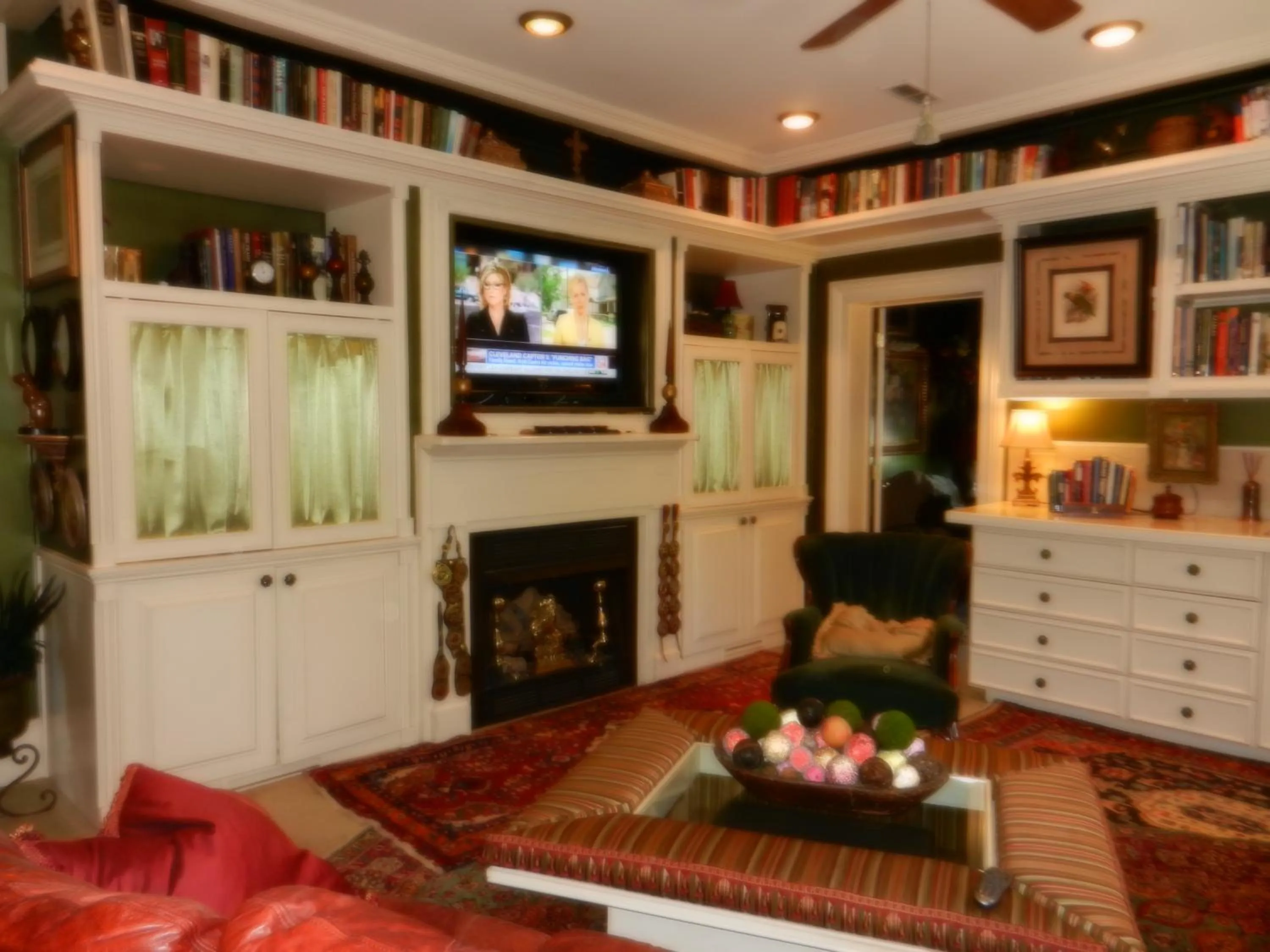 Communal lounge/ TV room in 22 Charlotte