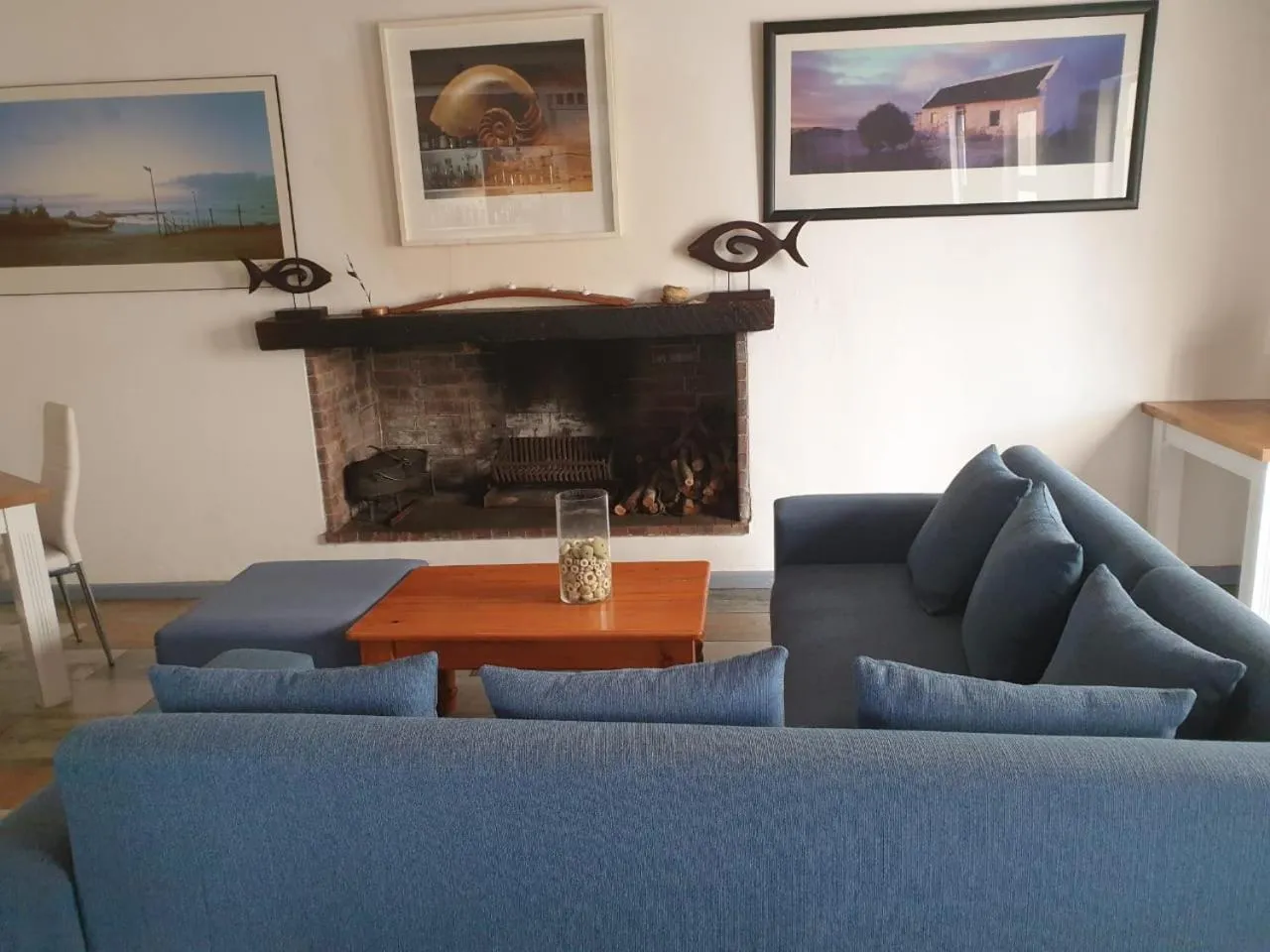 Living room in BlueSky Arniston Guest House
