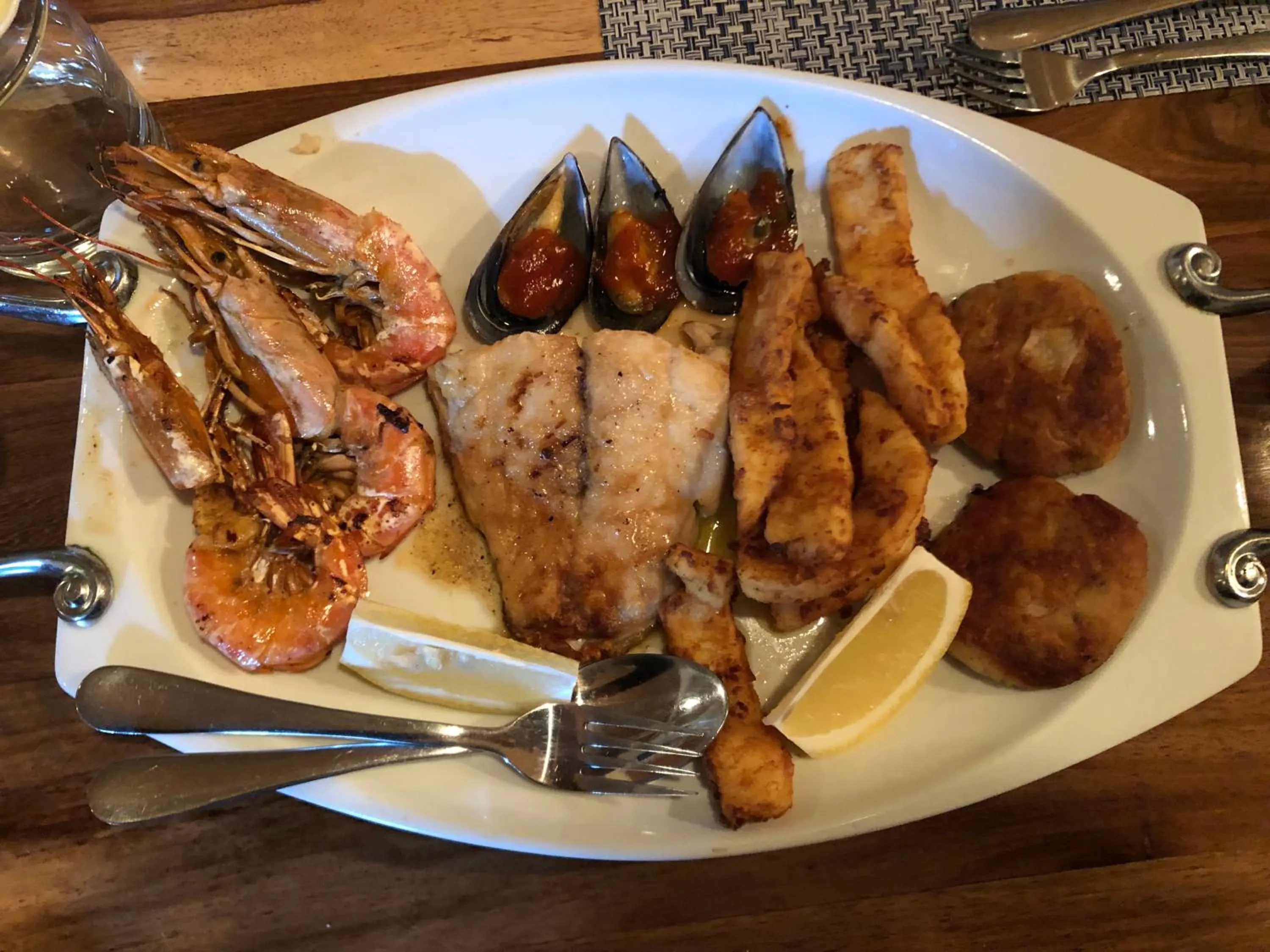 Restaurant/places to eat in BlueSky Arniston Guest House