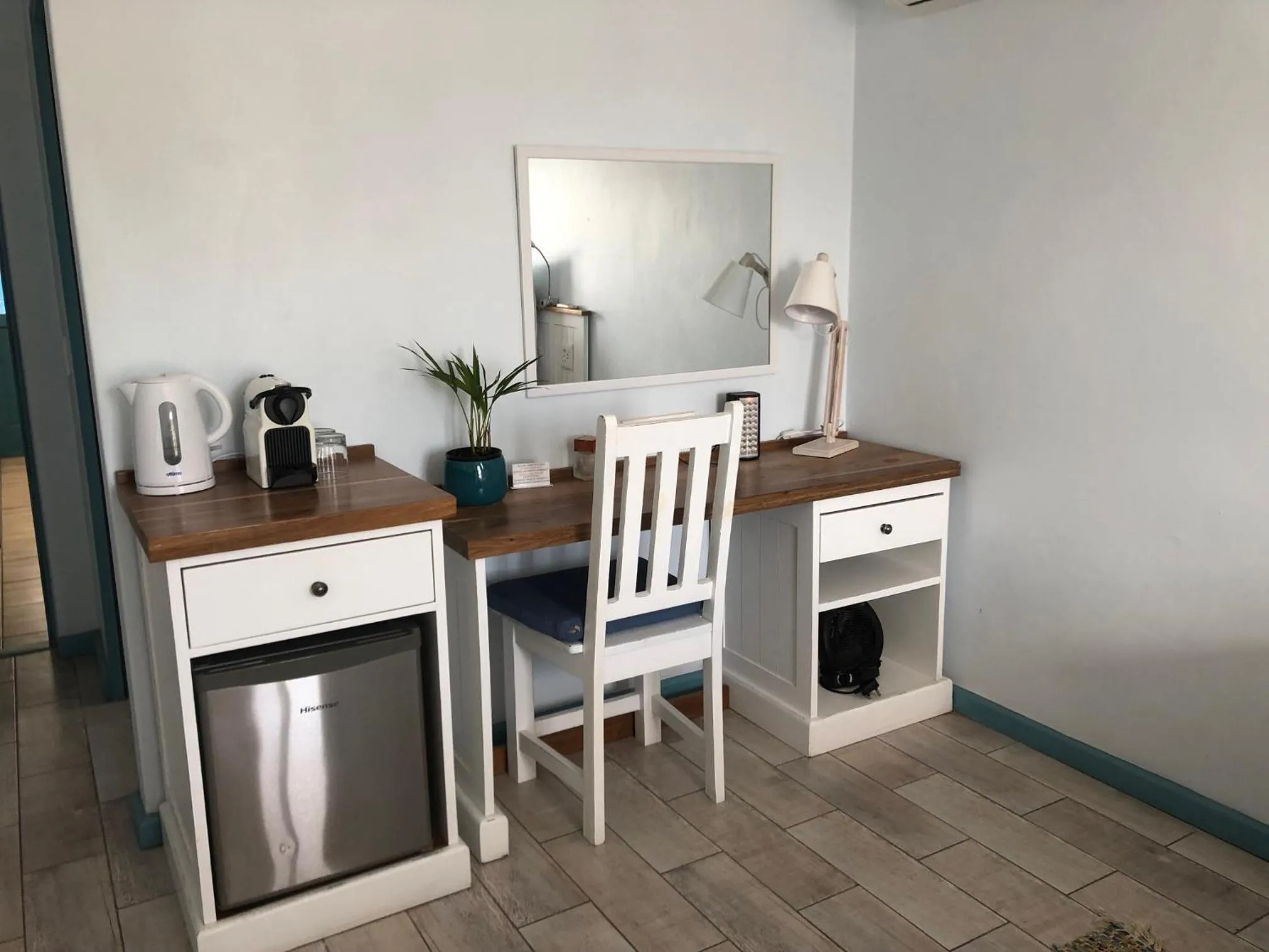 Coffee/tea facilities in BlueSky Arniston Guest House