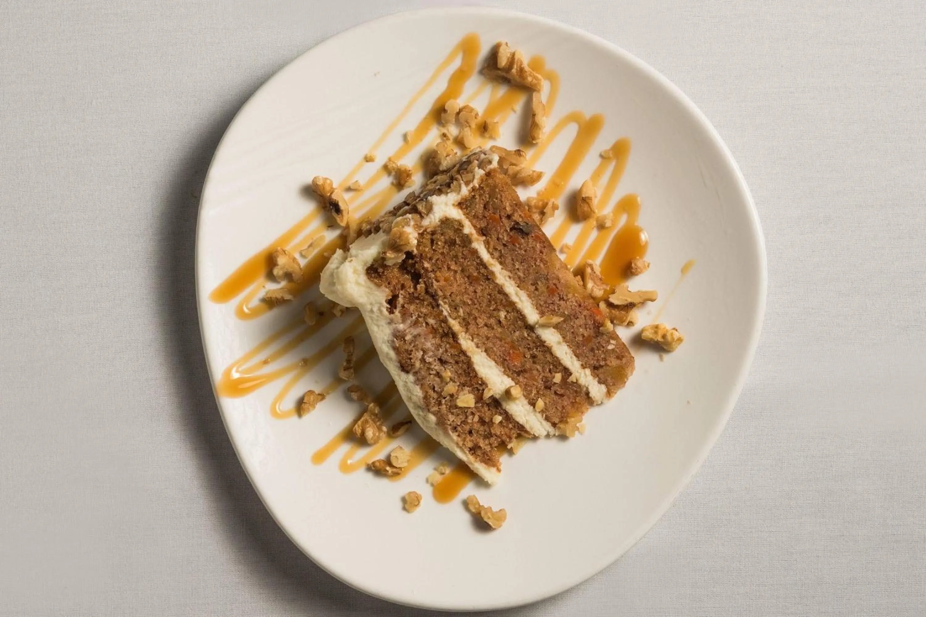 Restaurant/places to eat in The Raphael Hotel, Autograph Collection