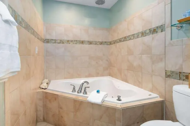 Bathroom in Old Brick Inn