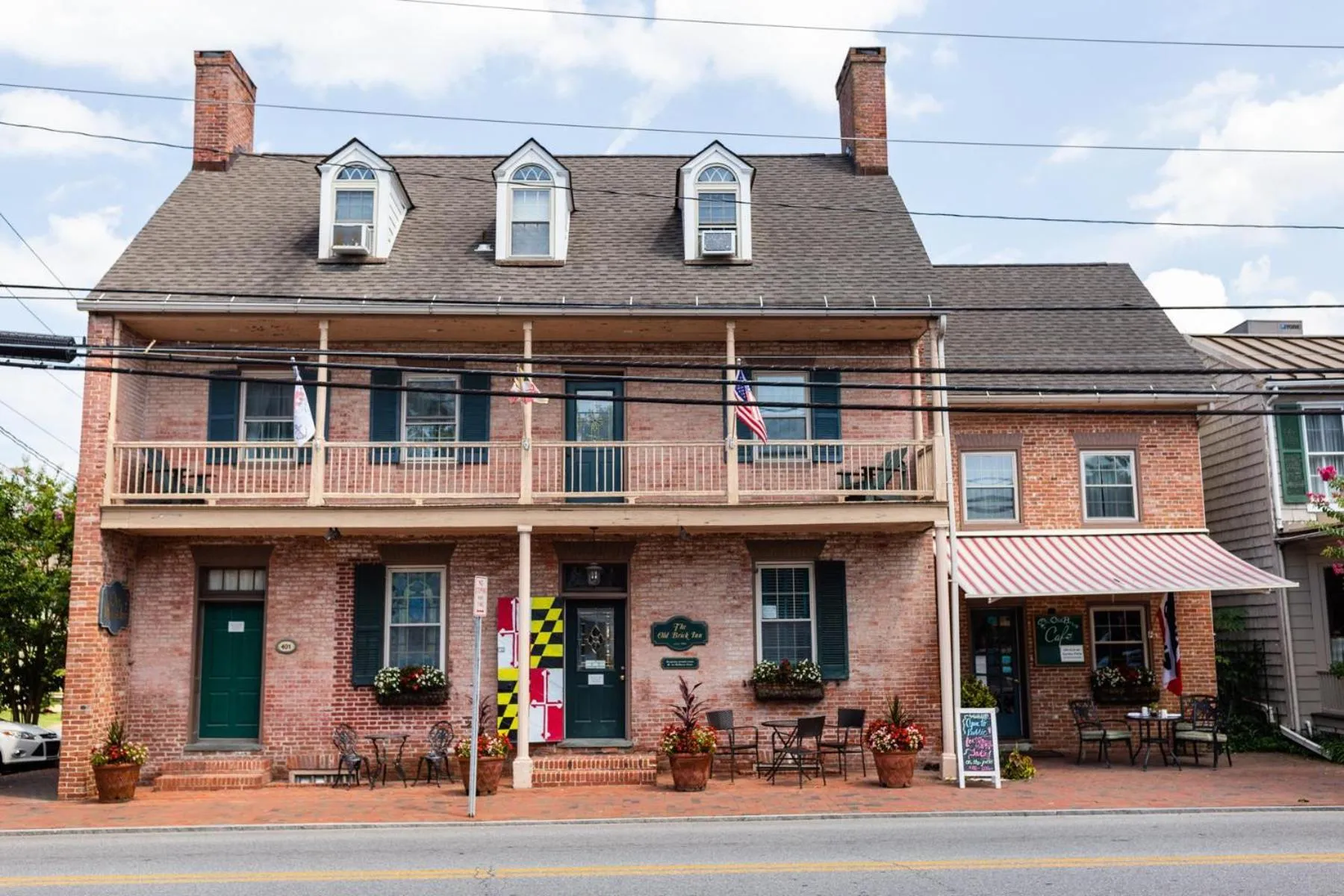 Property building in Old Brick Inn
