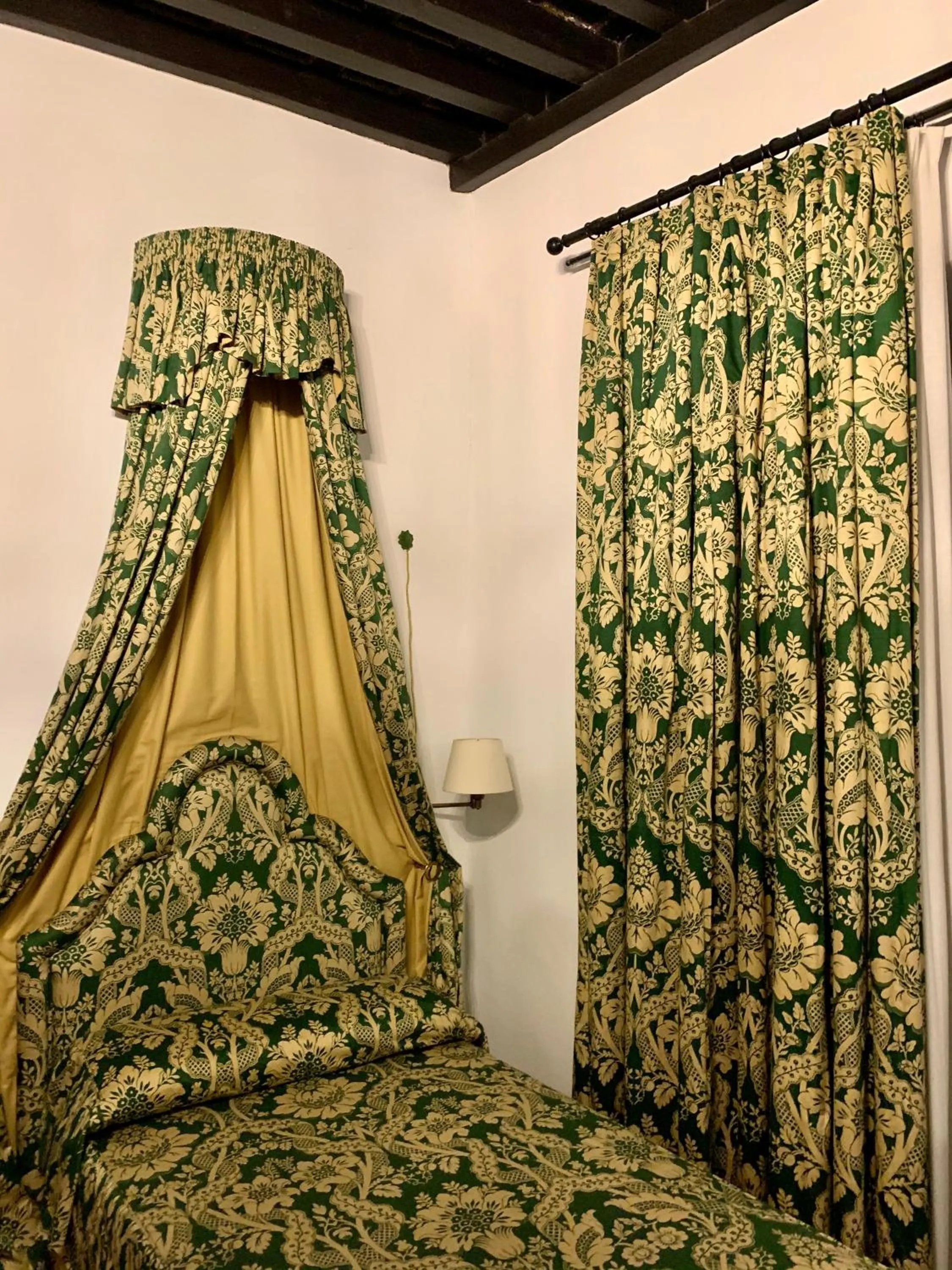 Bedroom, Bed in Hotel Boutique Casa de Orellana