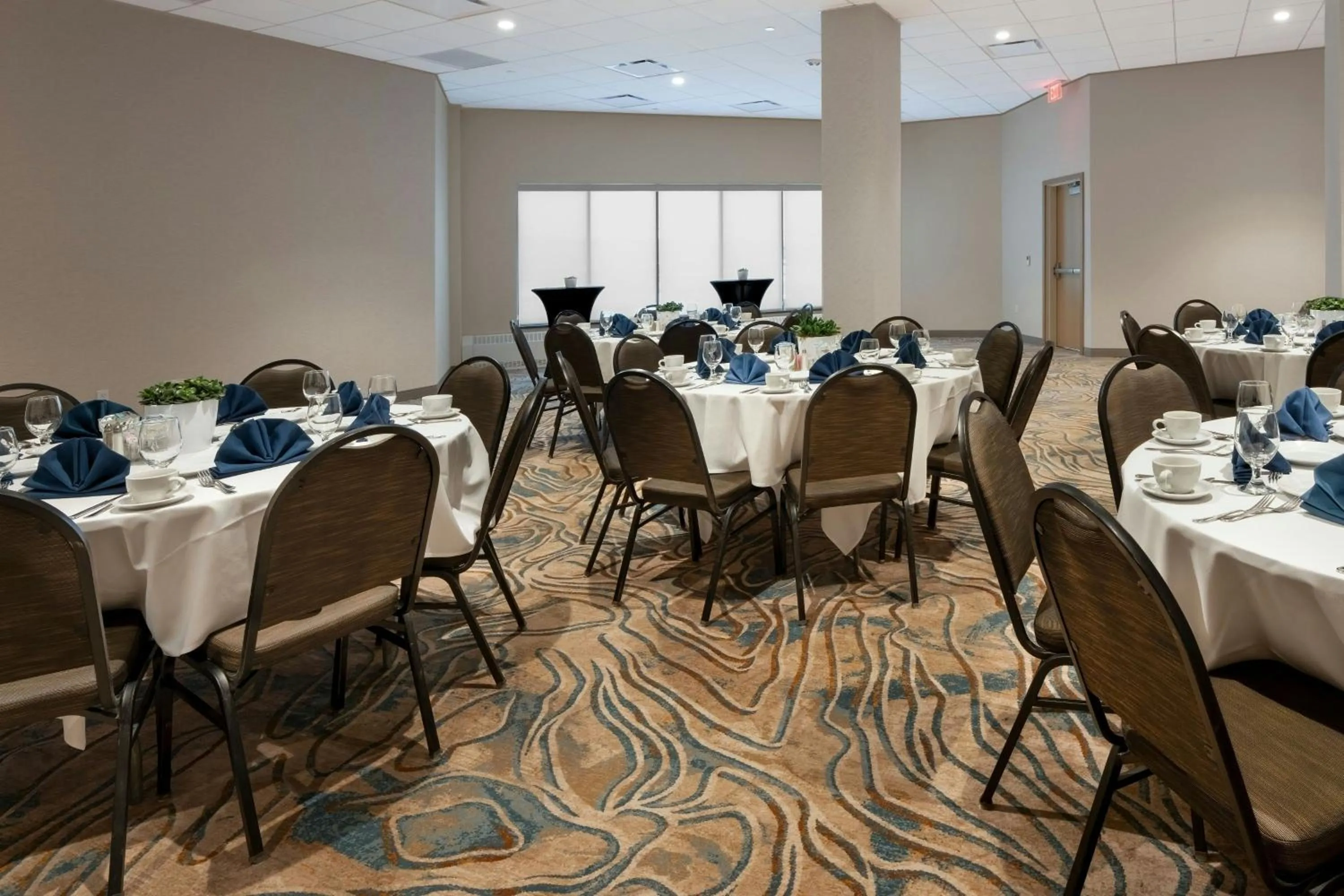 Meeting/conference room in Oshkosh Marriott Waterfront Hotel & Convention Center
