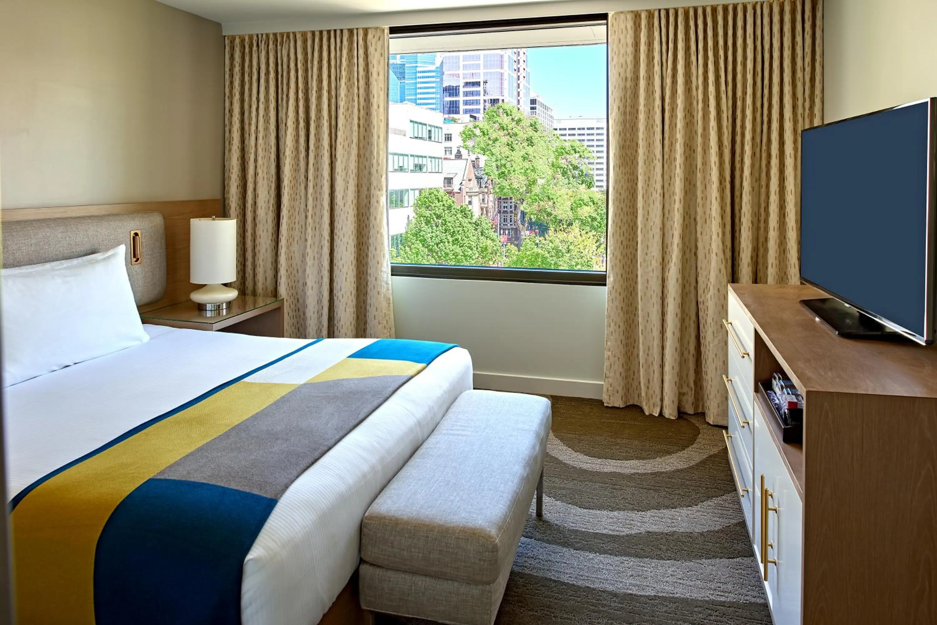 Bedroom, Bed in The Hotel Zags Portland