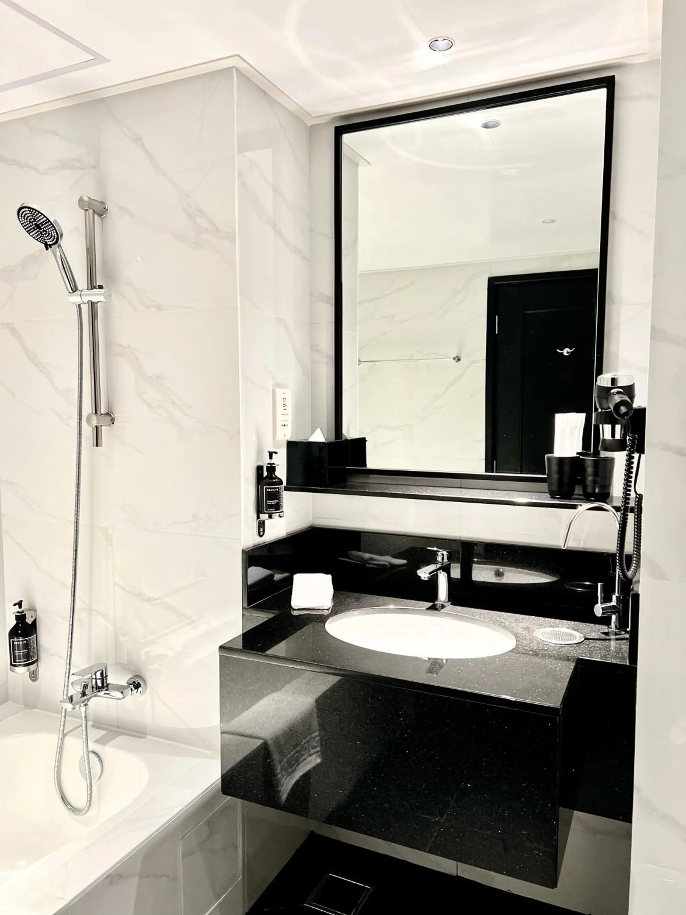 Bed in Bangi Resort Hotel