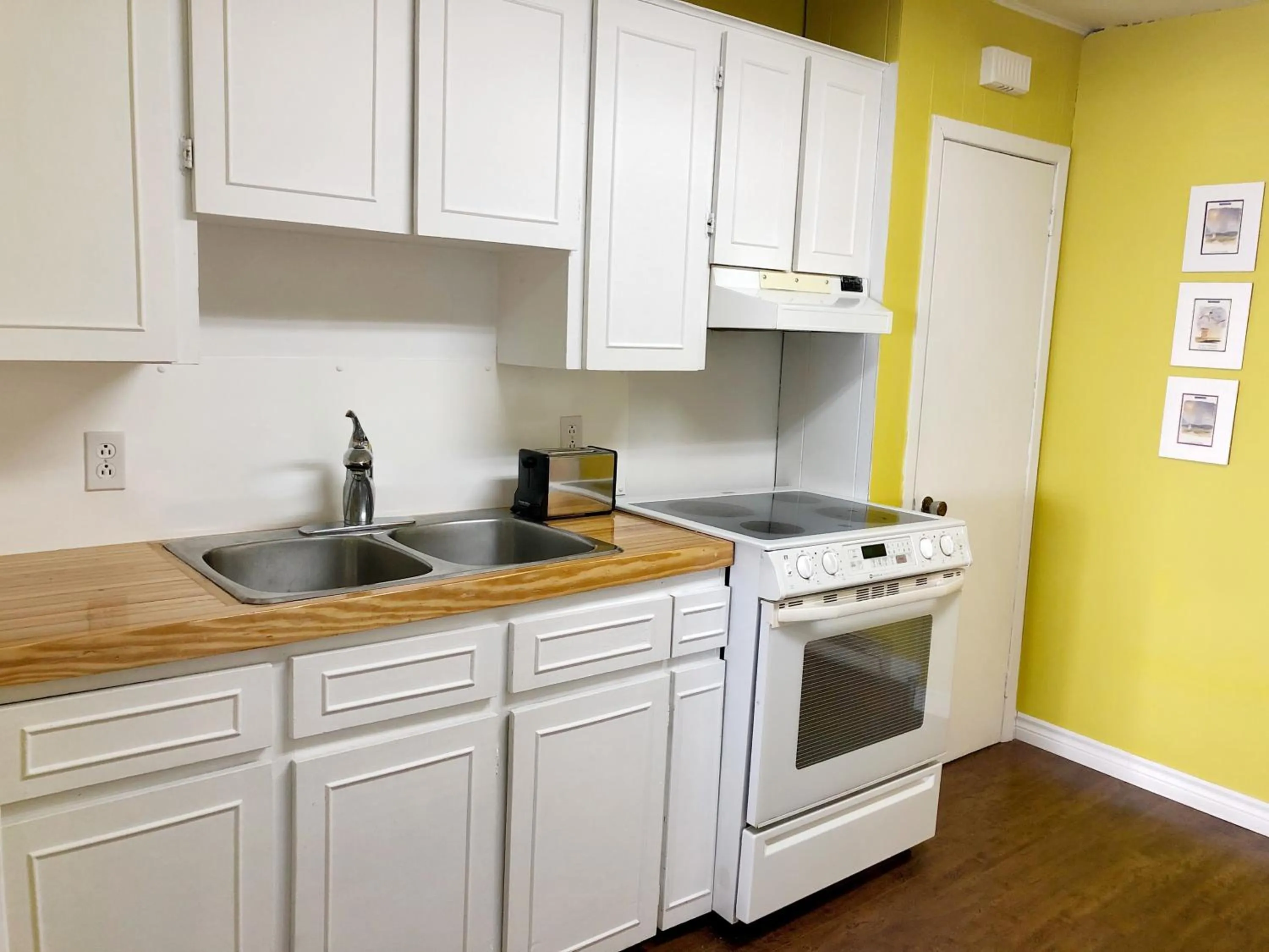 Kitchen or kitchenette in Aux 4 vents - Auberg'Inn