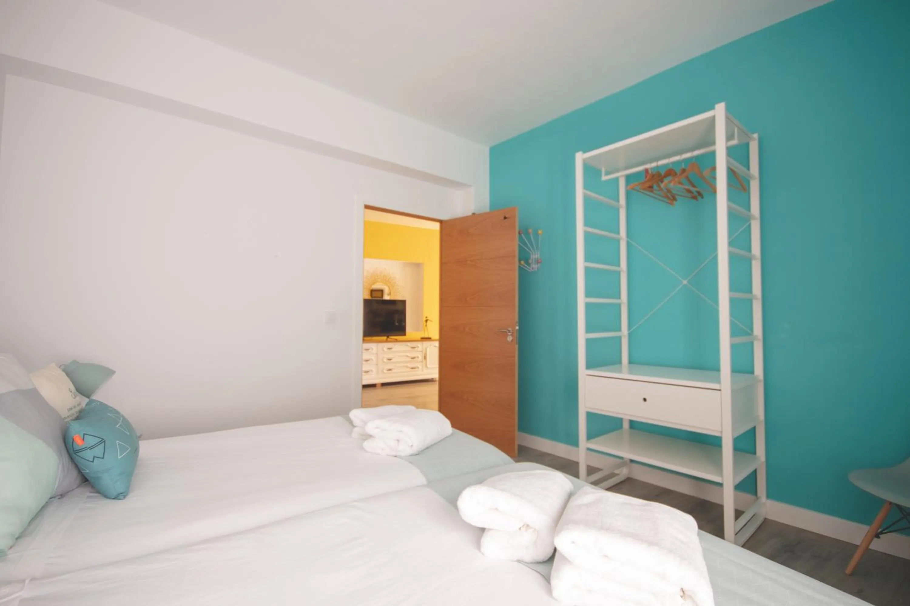 Bed in Apartamentos Coso de San Albin