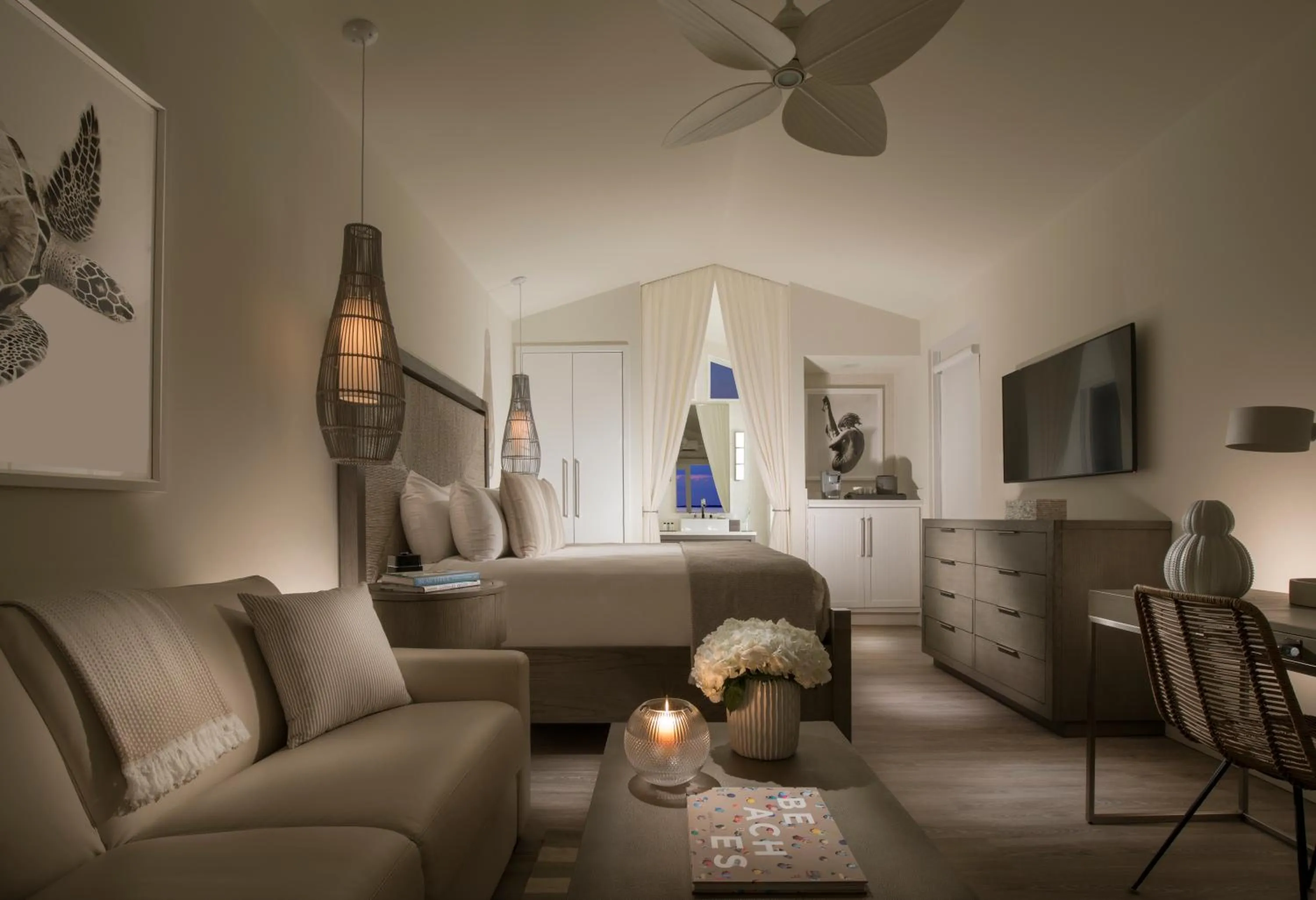 Bed in Bungalows Key Largo - All Inclusive