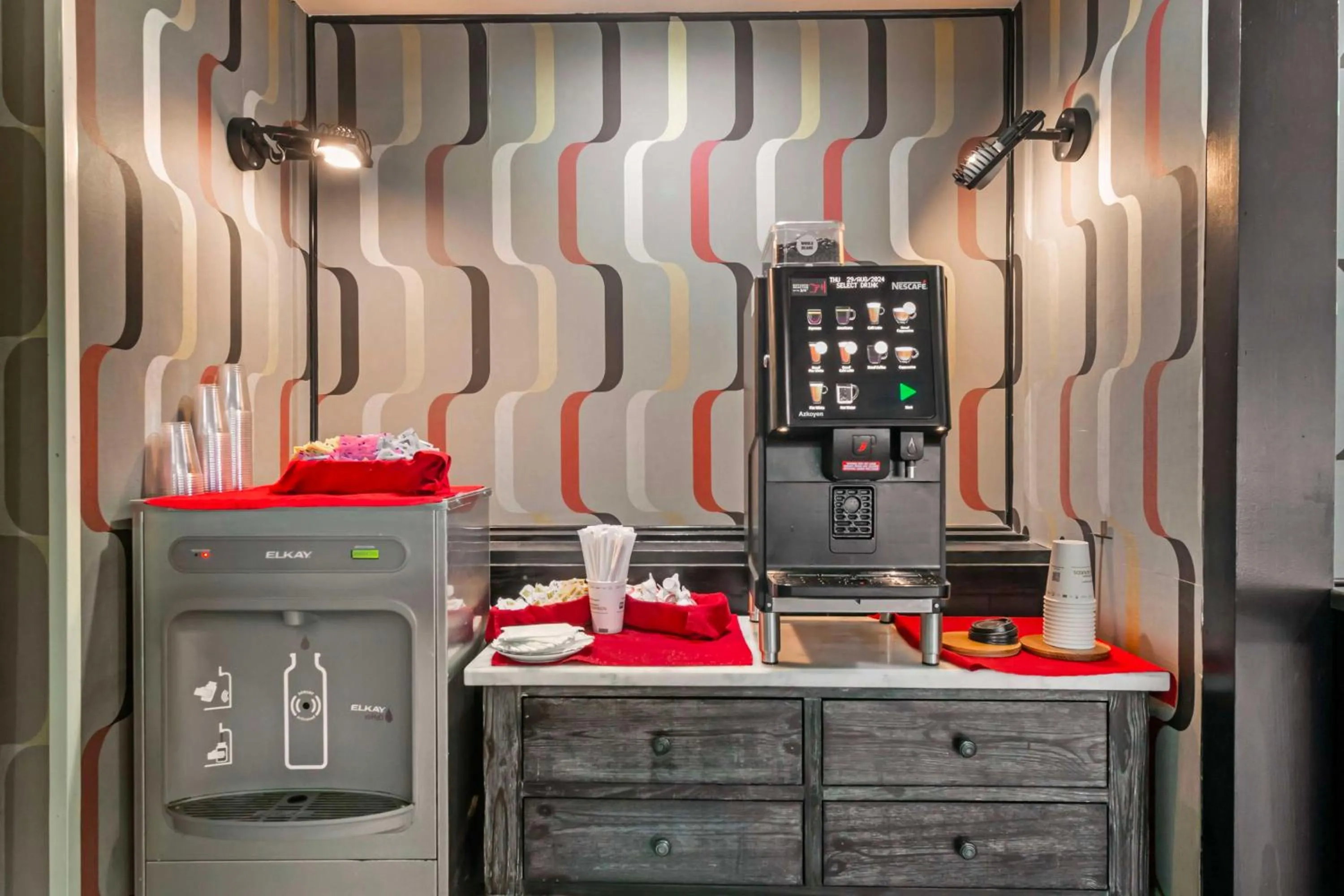 Breakfast in Best Western Plus Kansas City Sports Complex Hotel