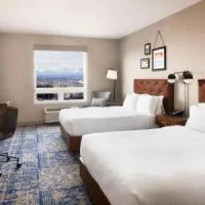 Bed in Four Points by Sheraton Calgary Airport