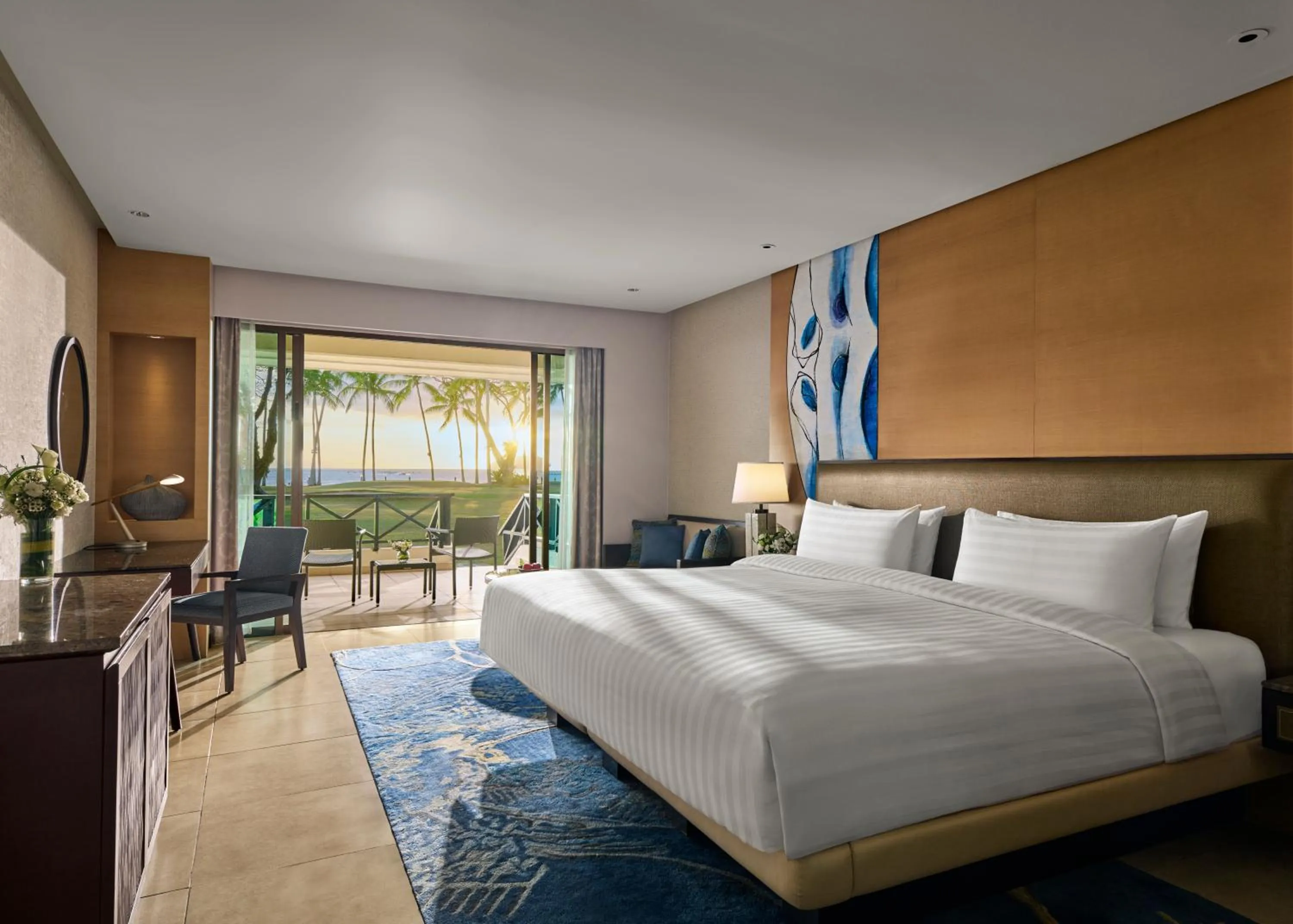 Bed in Shangri-La Tanjung Aru, Kota Kinabalu