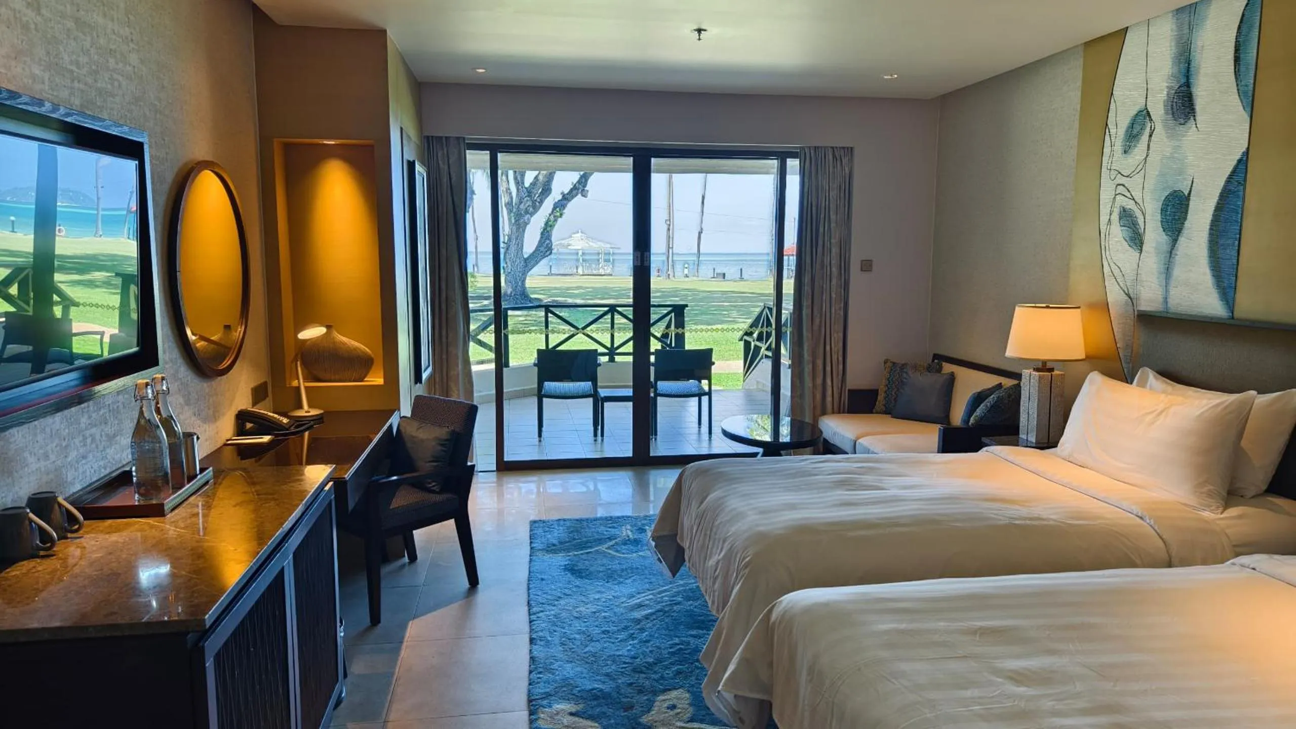 Bed in Shangri-La Tanjung Aru, Kota Kinabalu