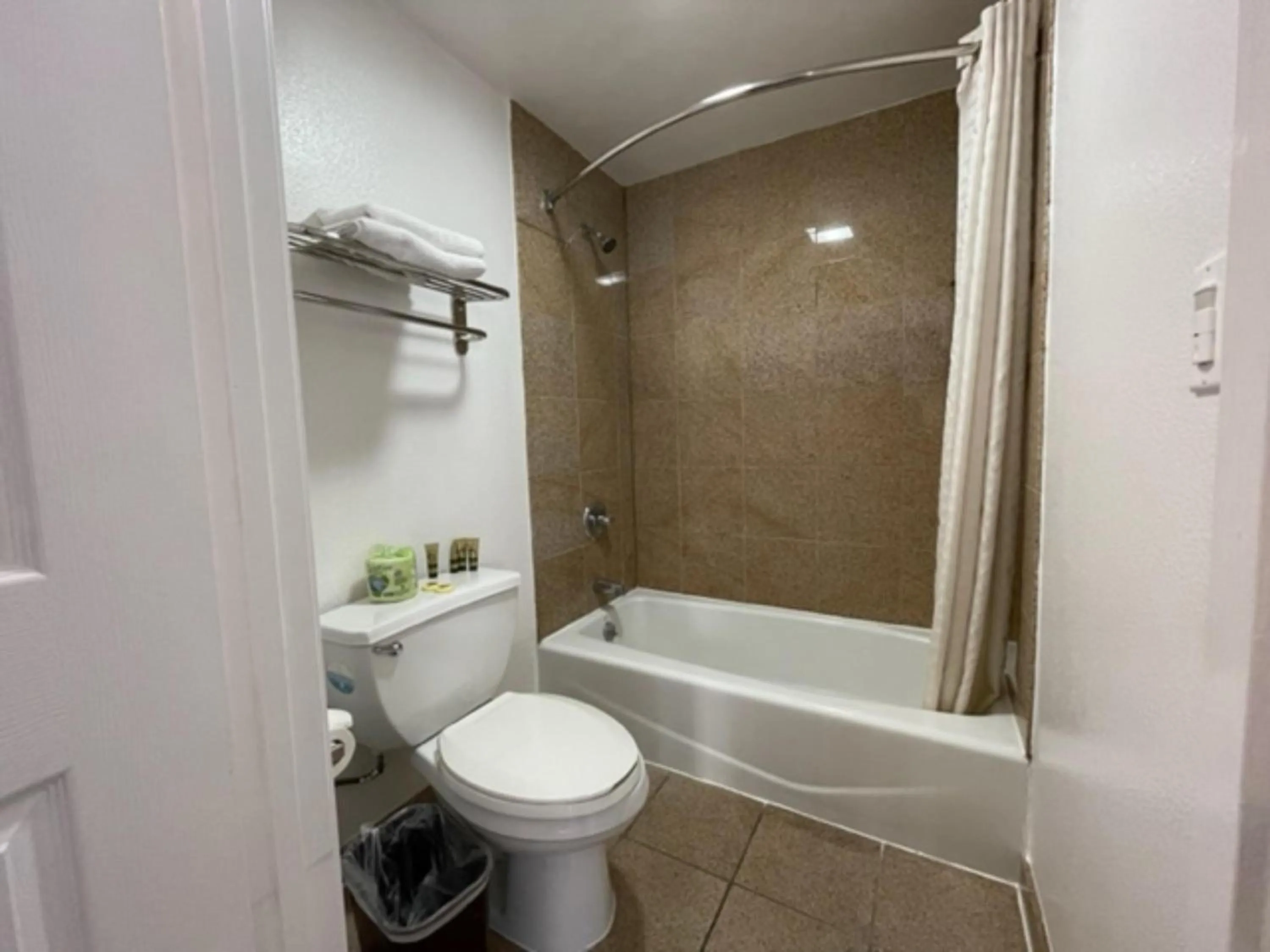 Bed in Motel 6 San Francisco CA Lombard Street