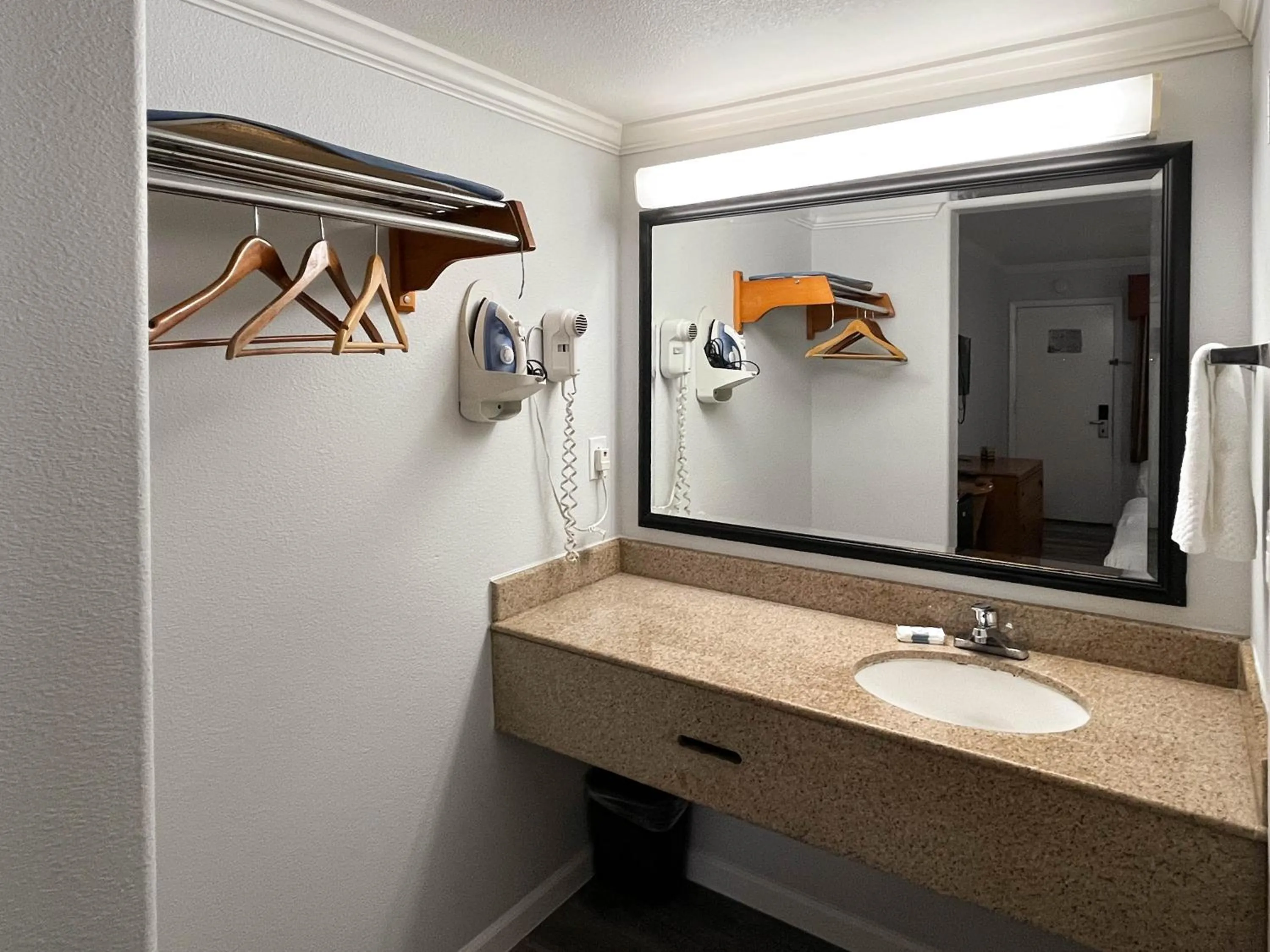 Bathroom in Motel 6 San Francisco CA Lombard Street