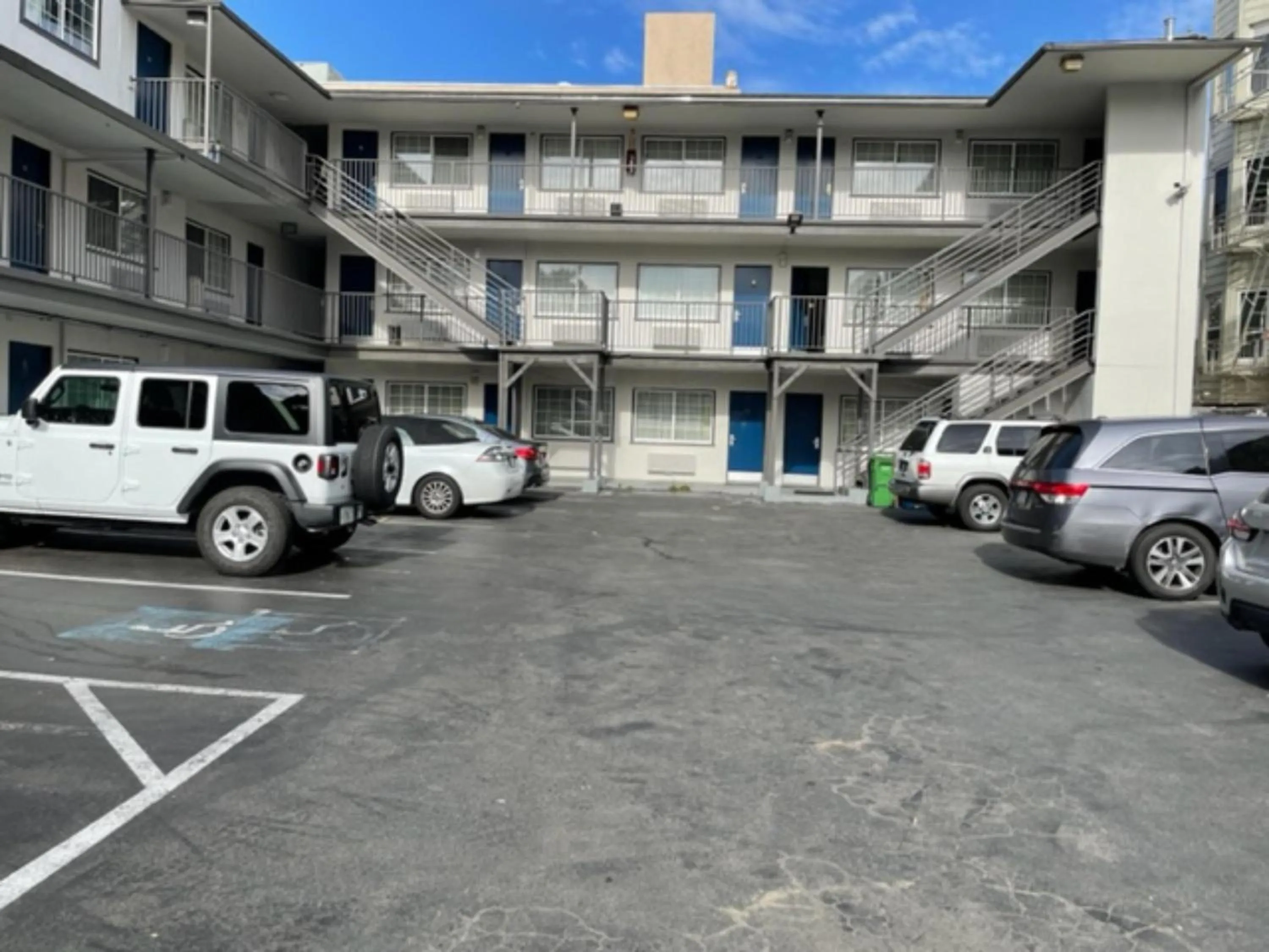 Property building in Motel 6 San Francisco CA Lombard Street