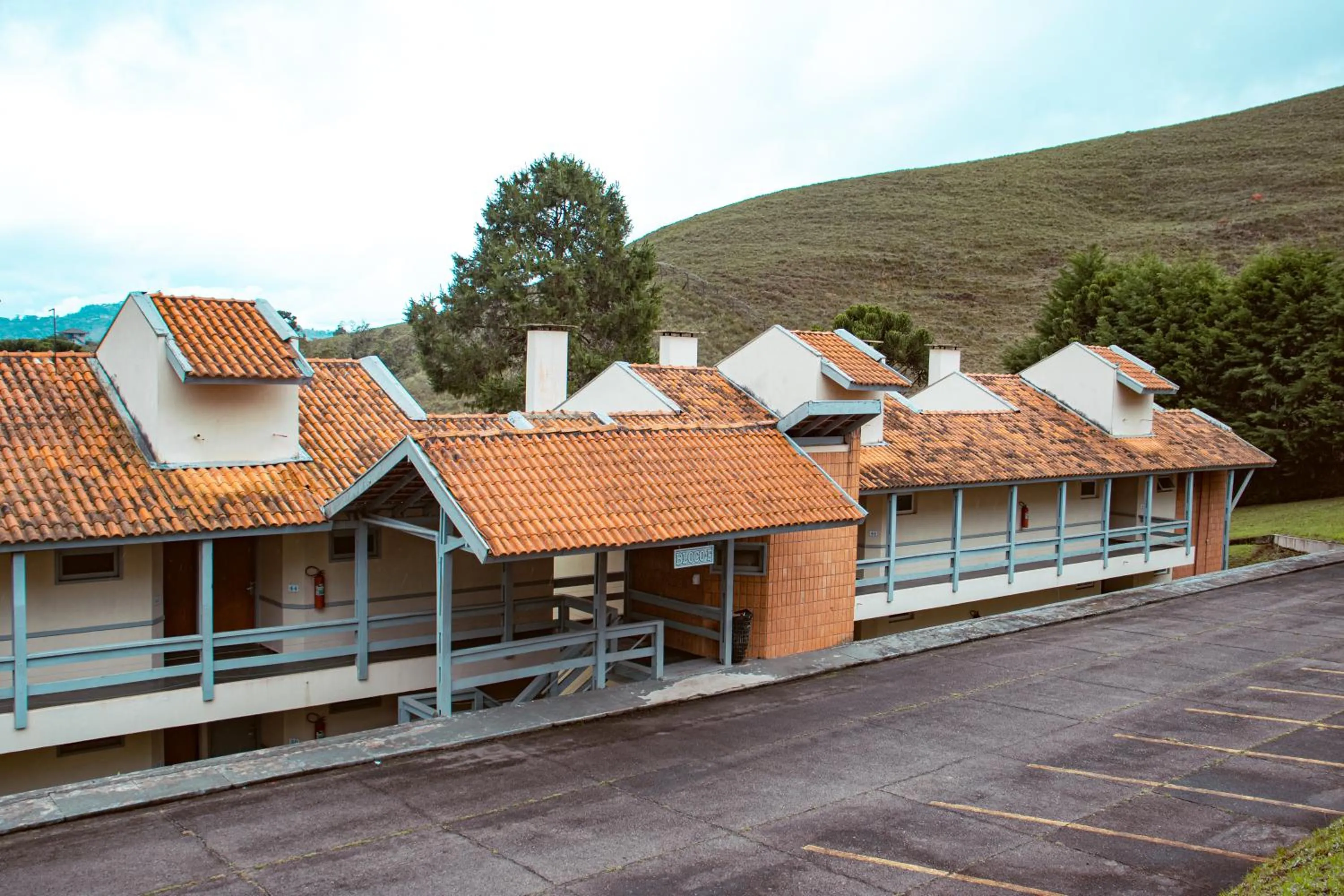 Property building in Plaza Inn Week Inn