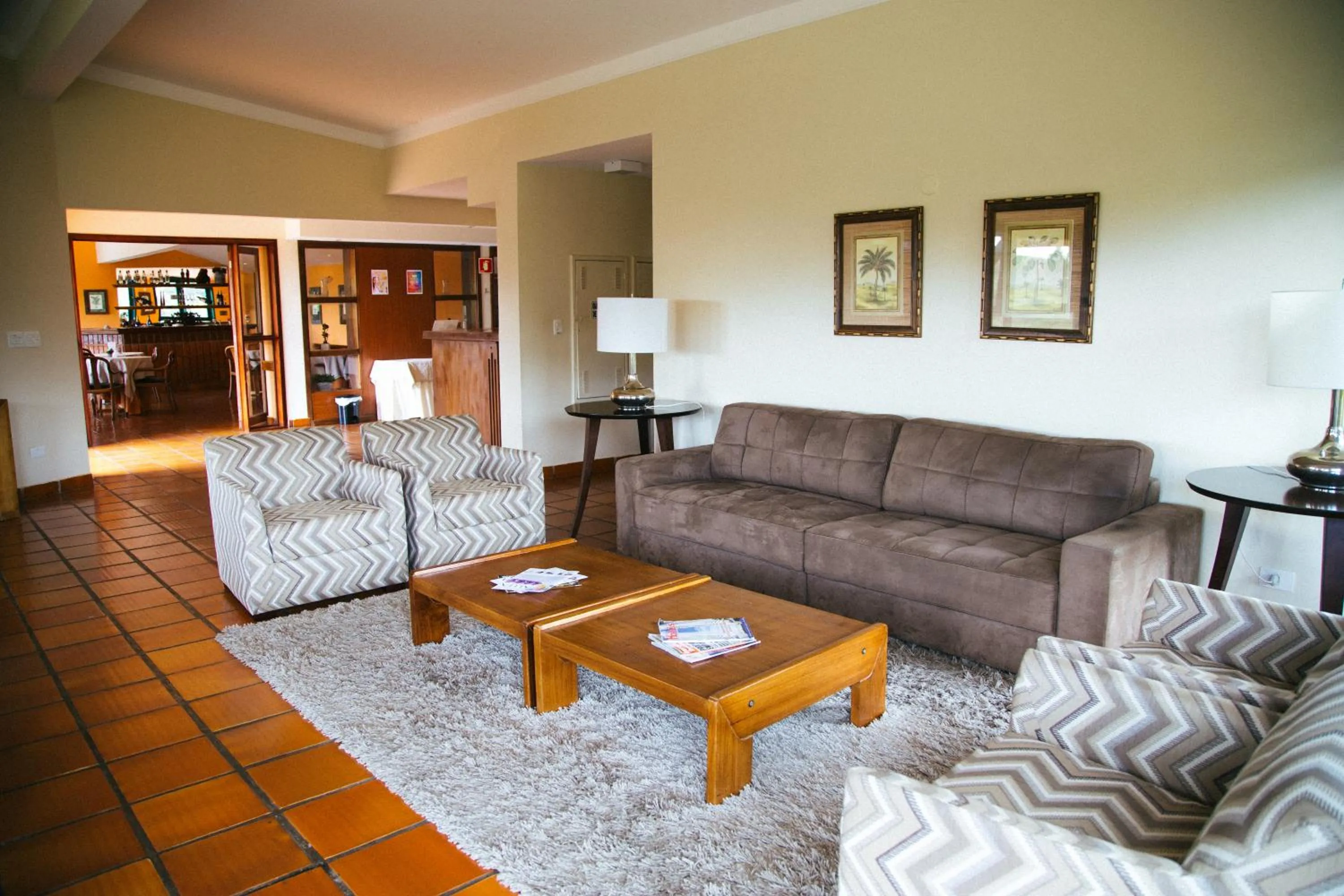 Communal lounge/ TV room in Plaza Inn Week Inn