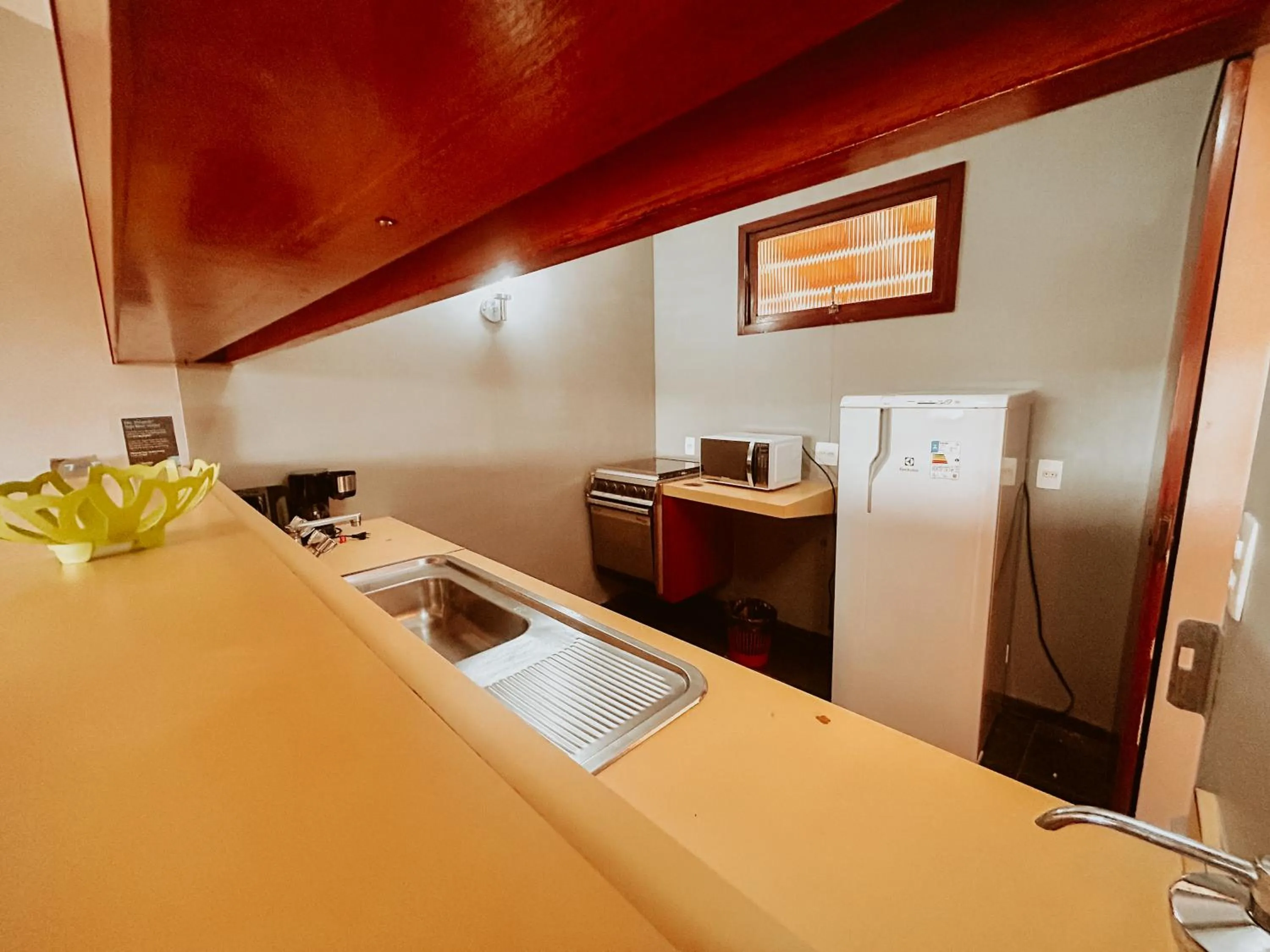 kitchen in Plaza Inn Week Inn