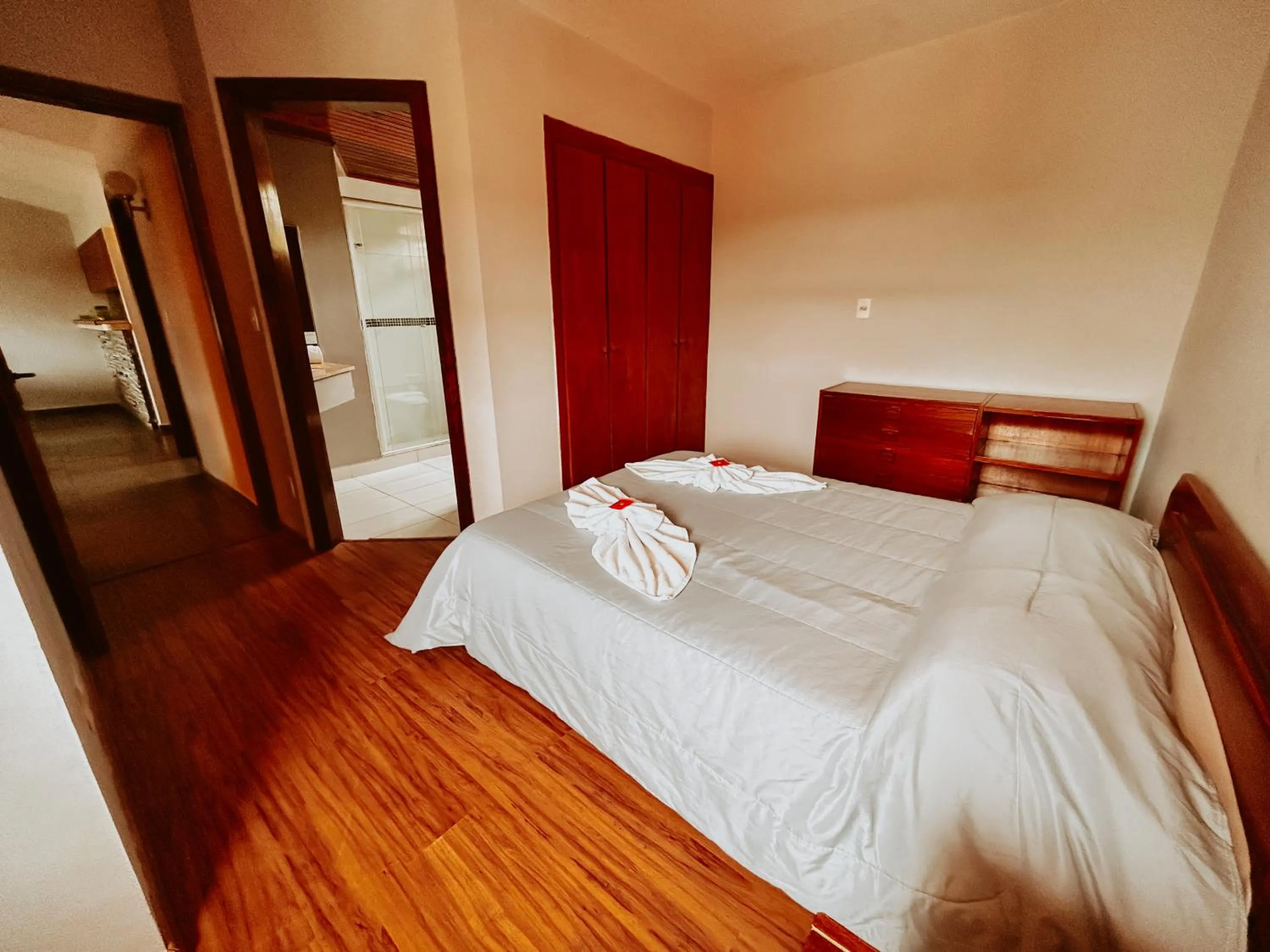 Bedroom, Bed in Plaza Inn Week Inn