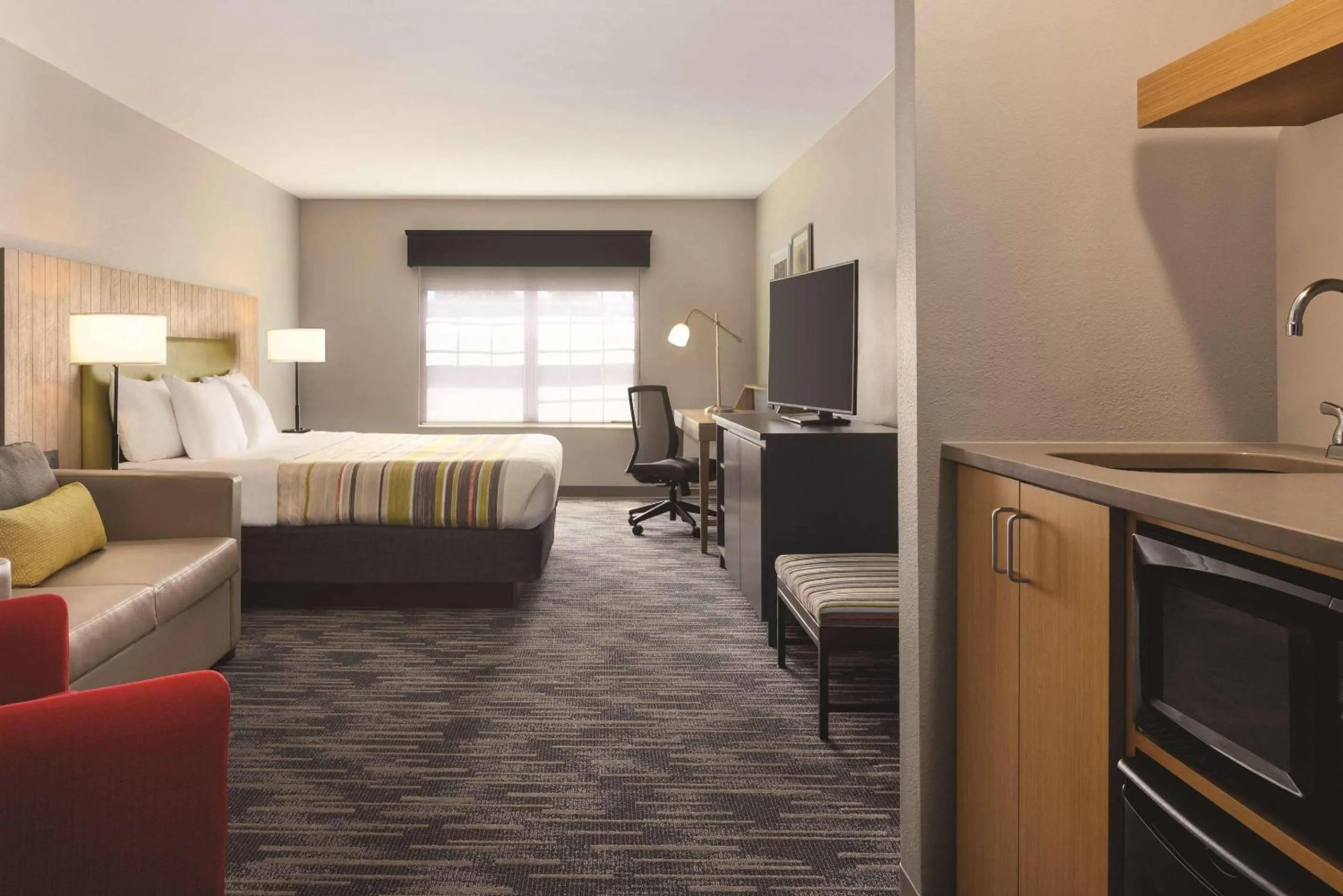 Bedroom, Bed in Country Inn & Suites by Radisson, Madison, WI