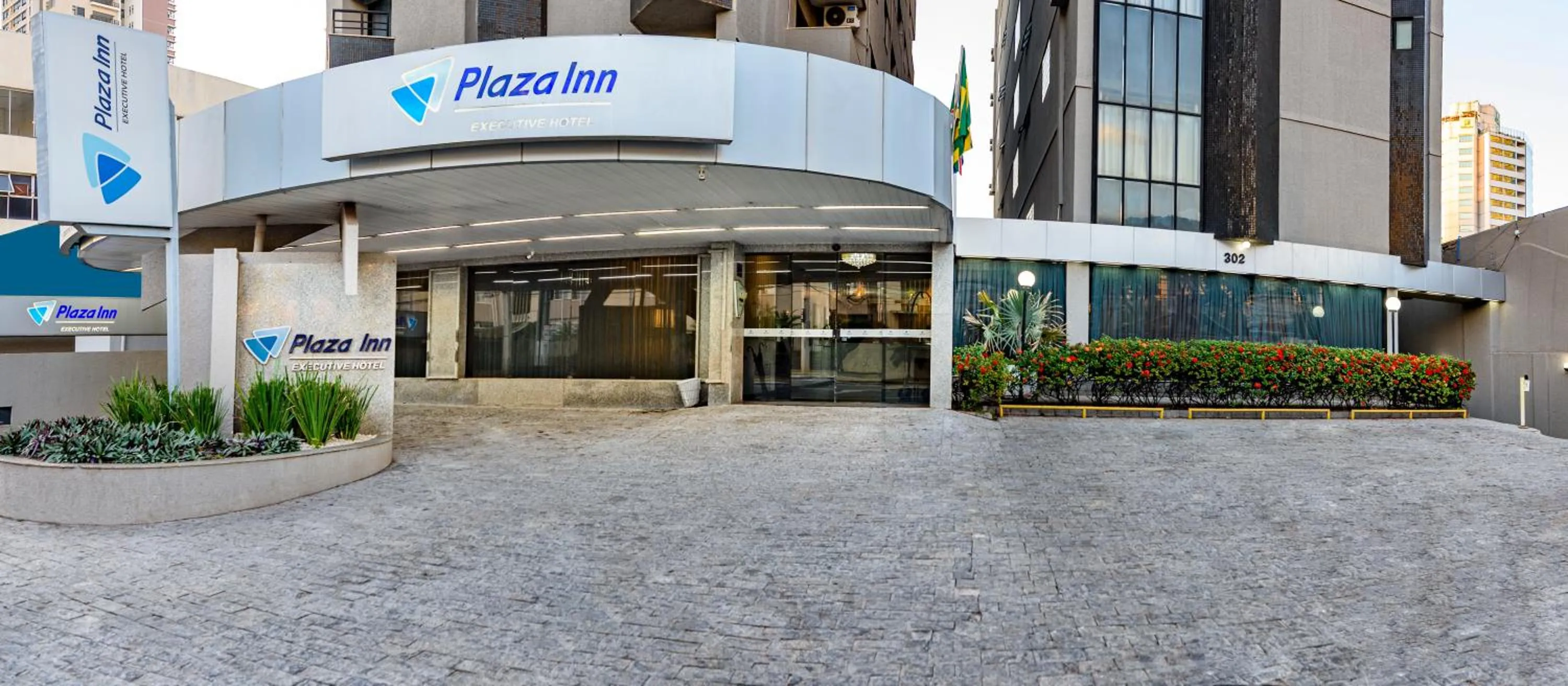 Property building in Plaza Inn Executive