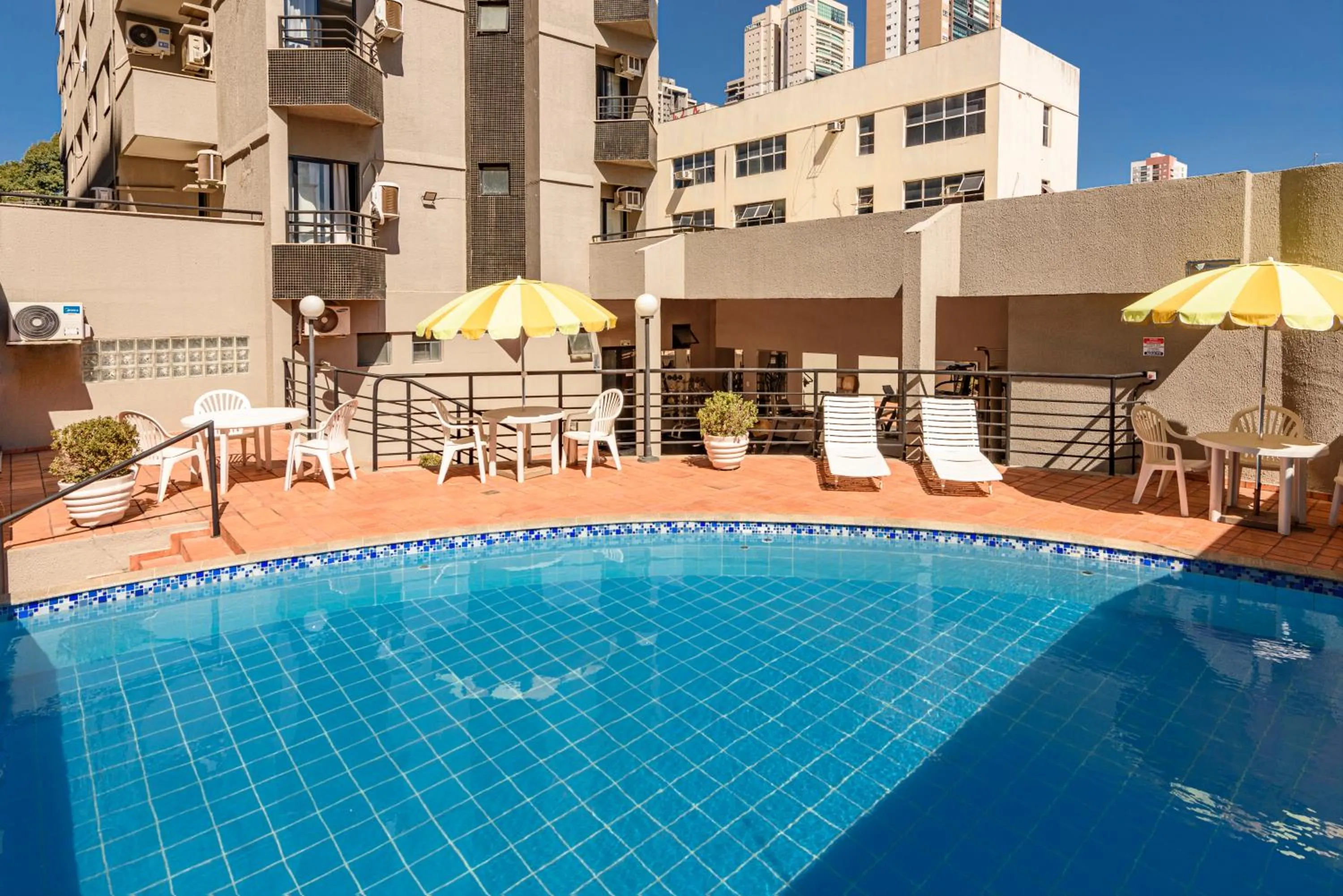 Swimming pool in Plaza Inn Executive
