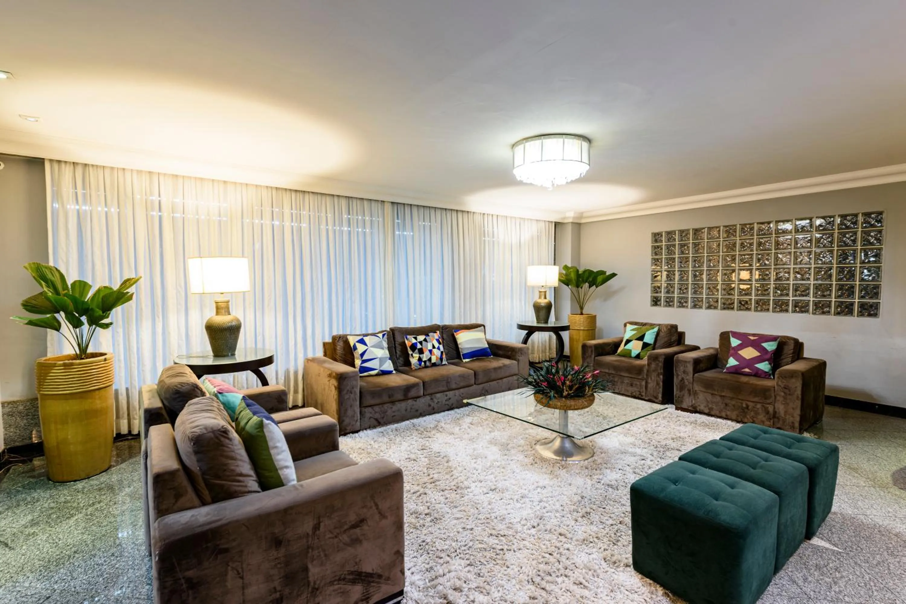 Seating area in Plaza Inn Executive