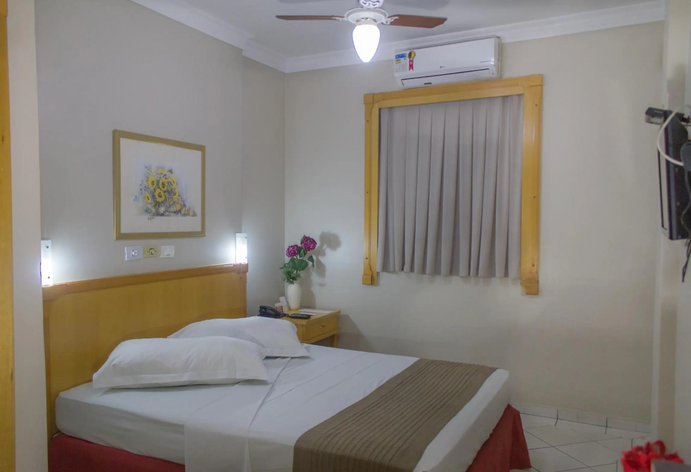 Bed in Oft San Conrado Hotel