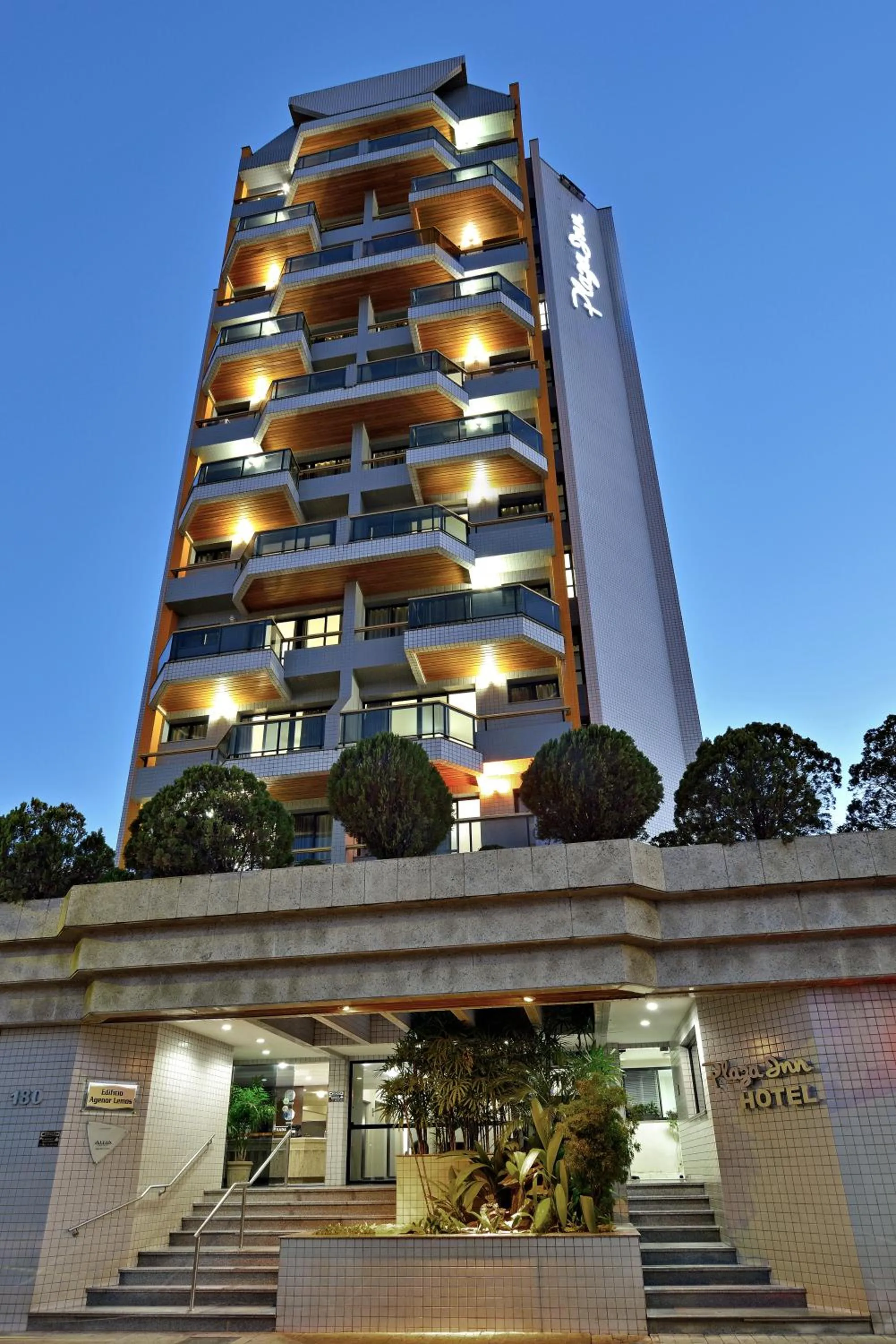 Facade/entrance in Plaza Inn Flat Araxá