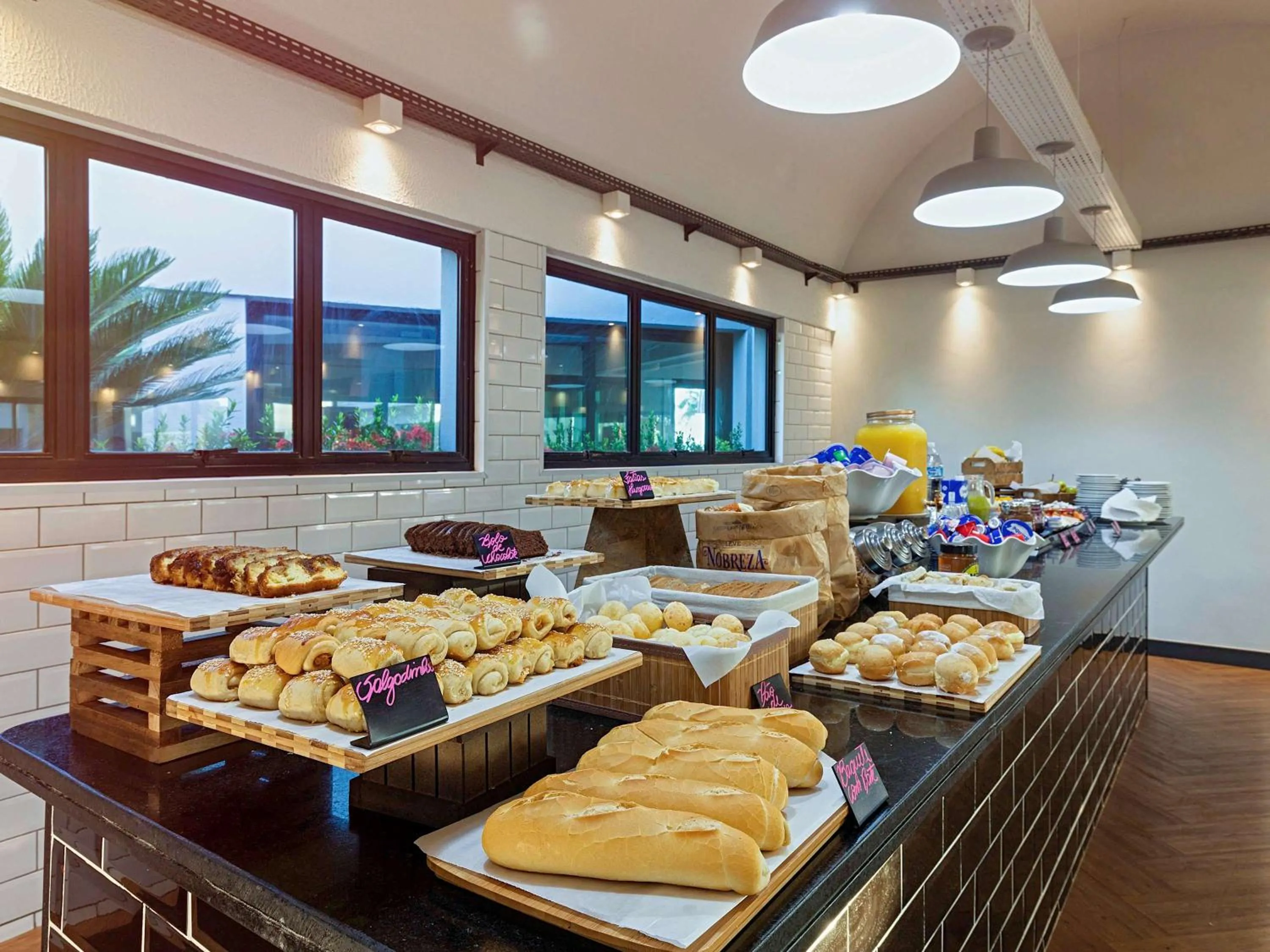 Restaurant/places to eat in ibis Styles Rio Preto Monte Libano