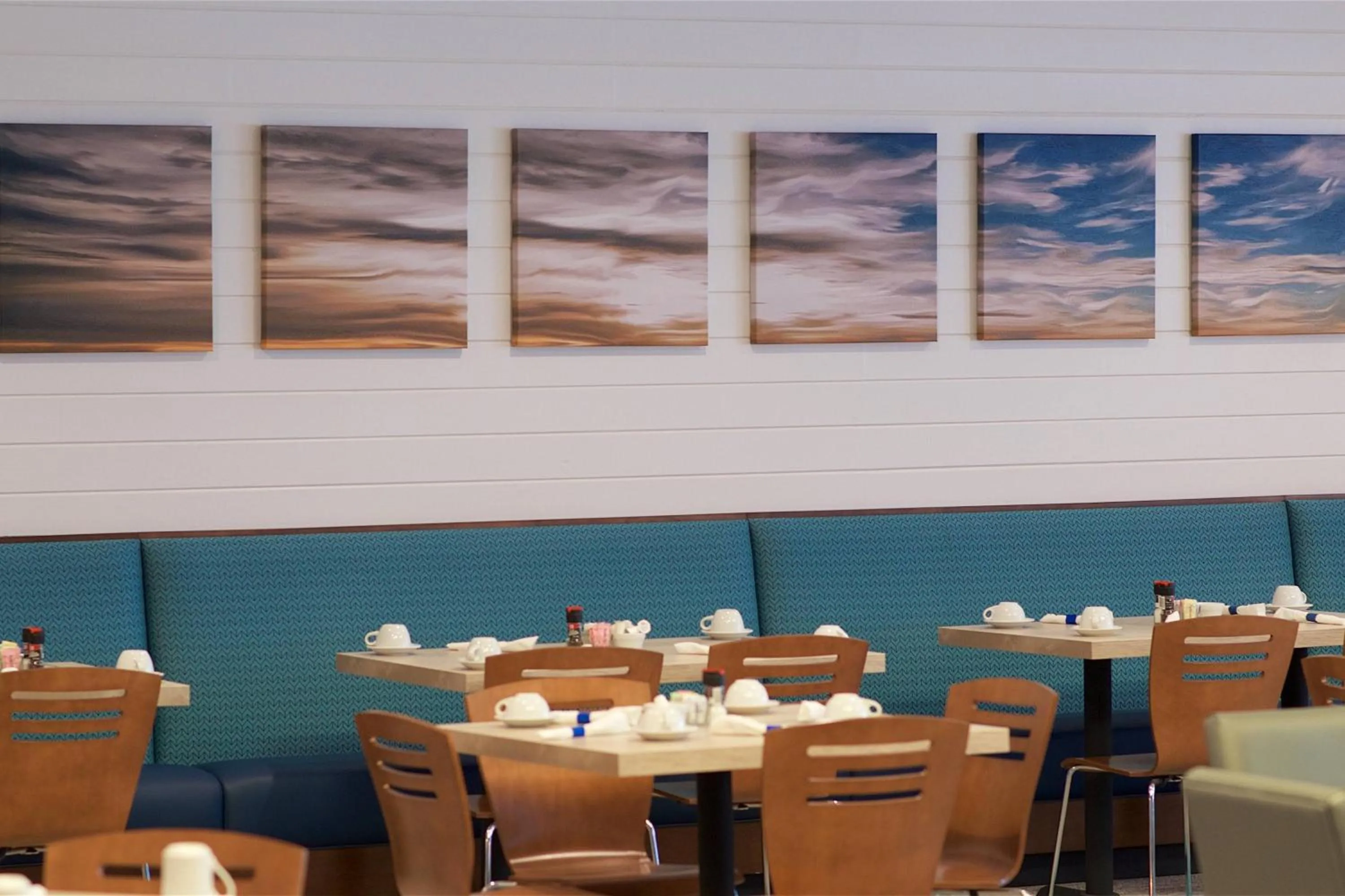 Restaurant/places to eat in Southbank Hotel Jacksonville Riverwalk