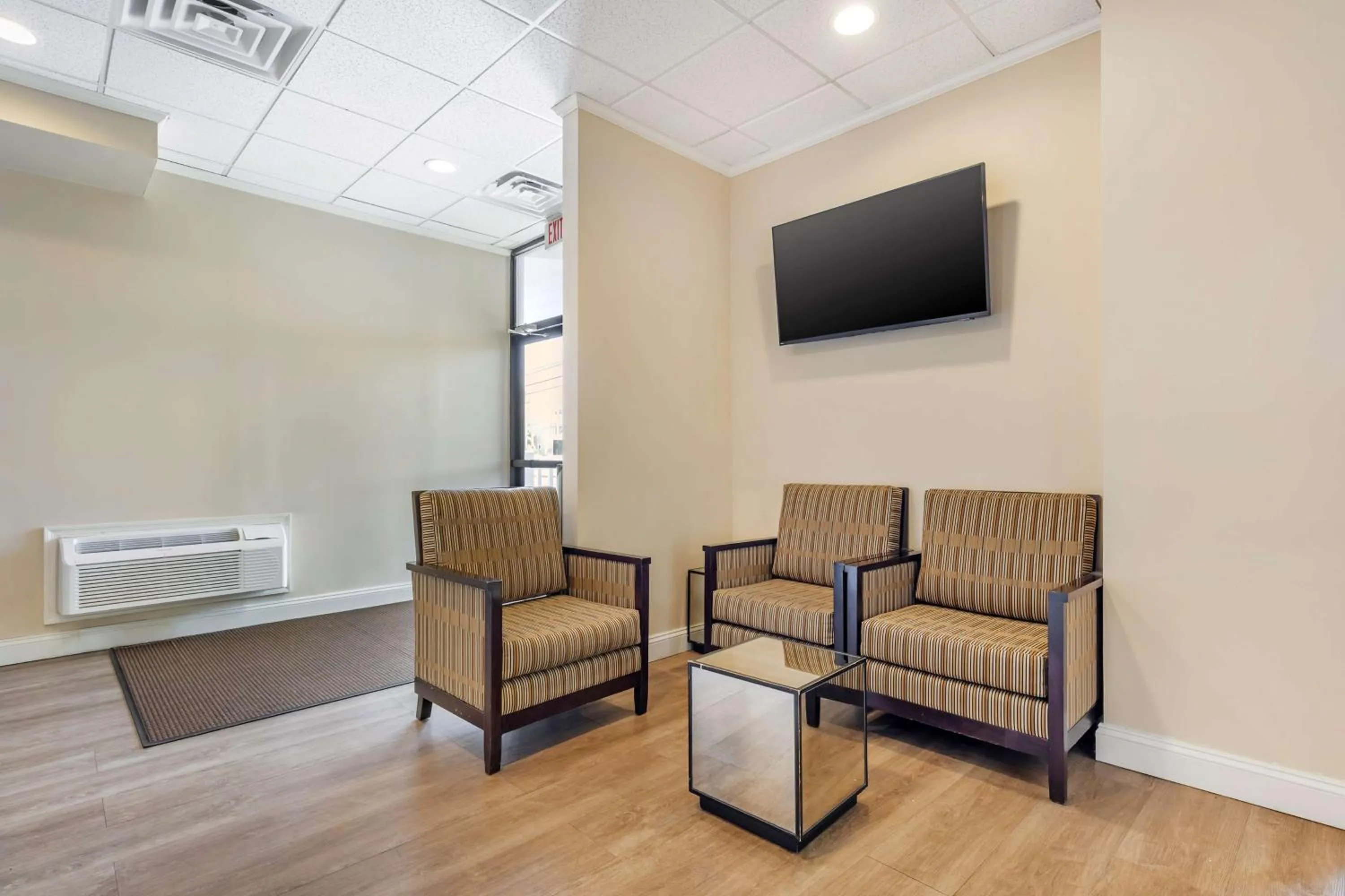 Lobby or reception in Best Western Ocean City Hotel and Suites