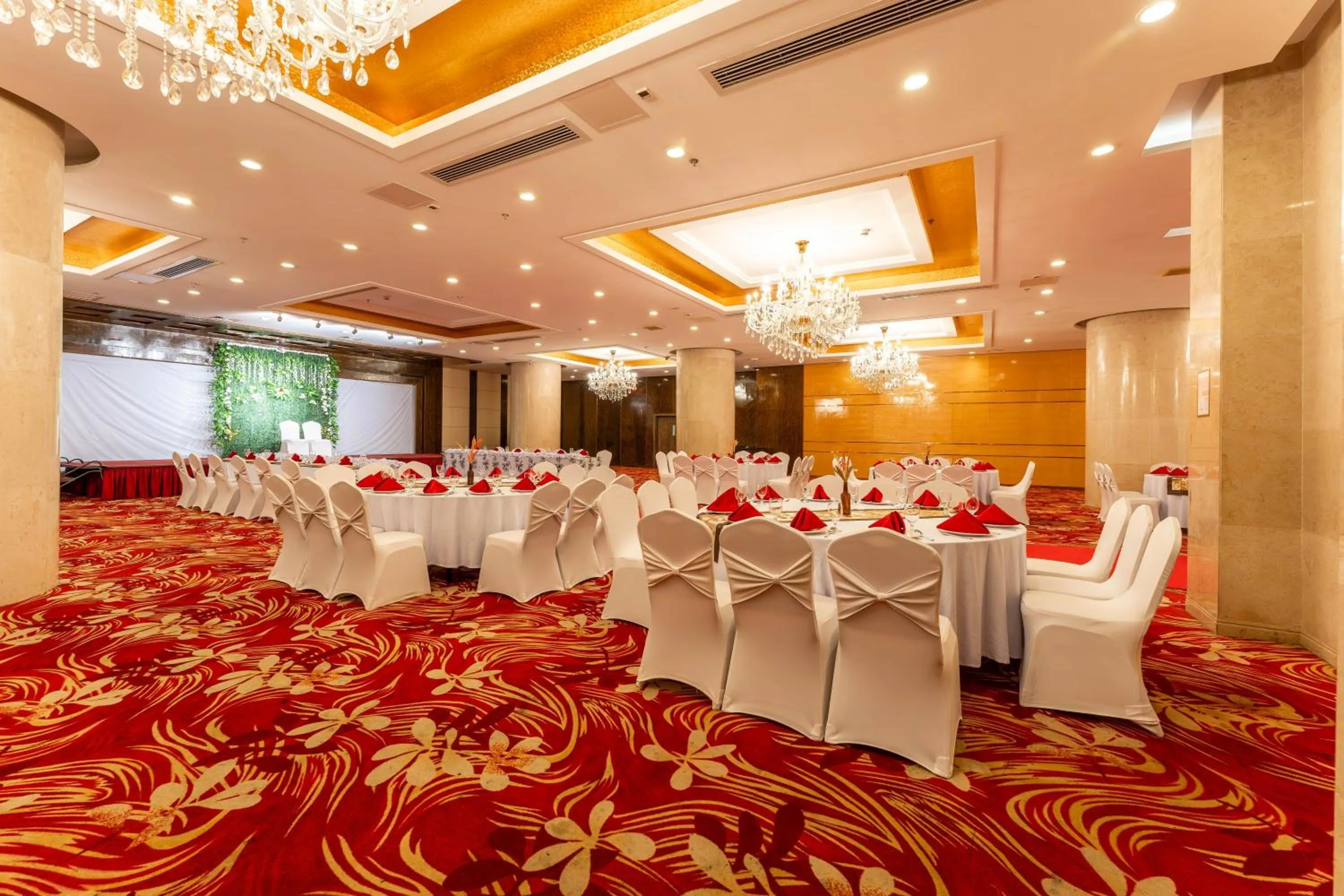 Property building in Swiss-Belhotel Blulane