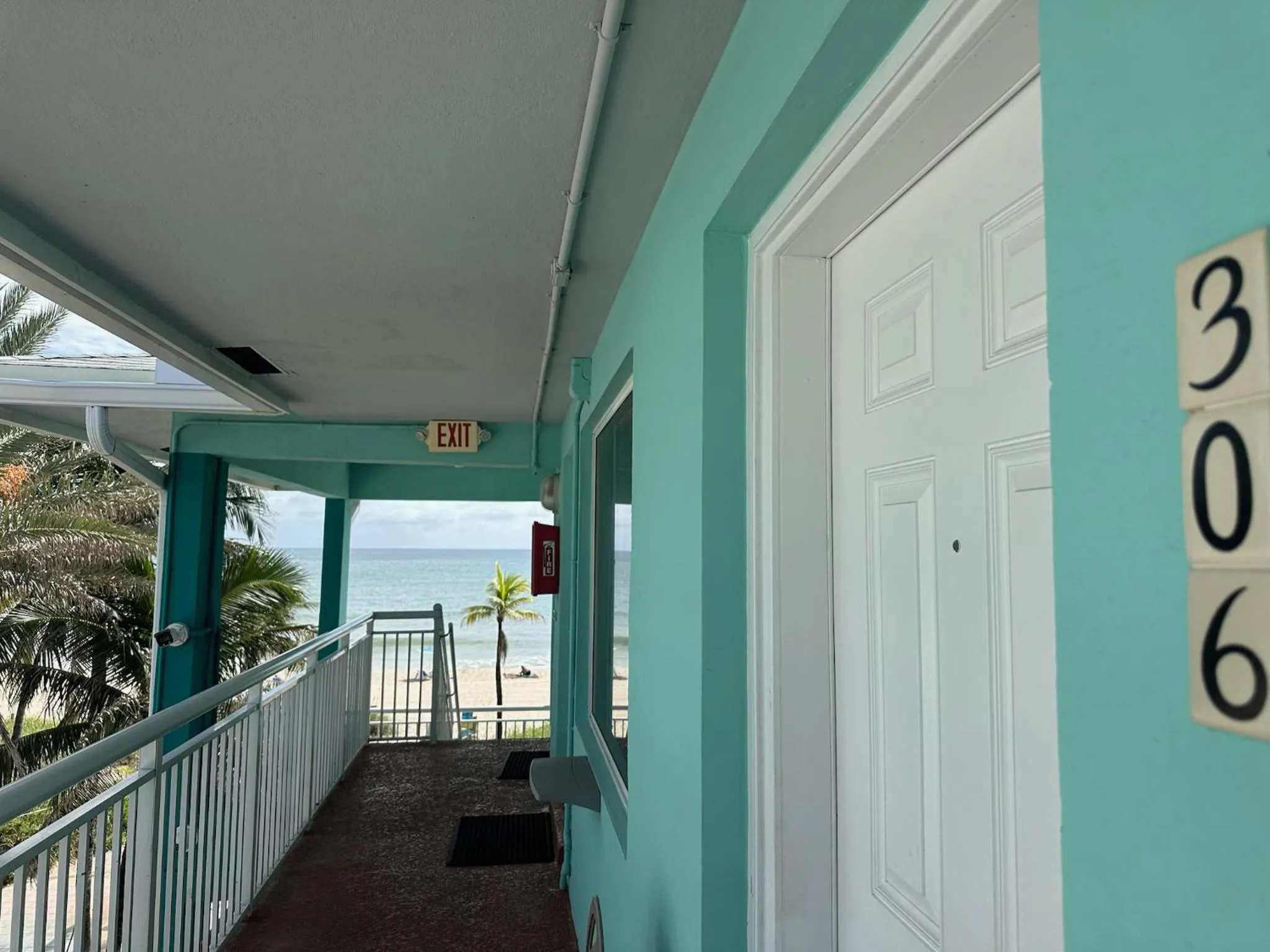 Windjammer Resort and Beach Club