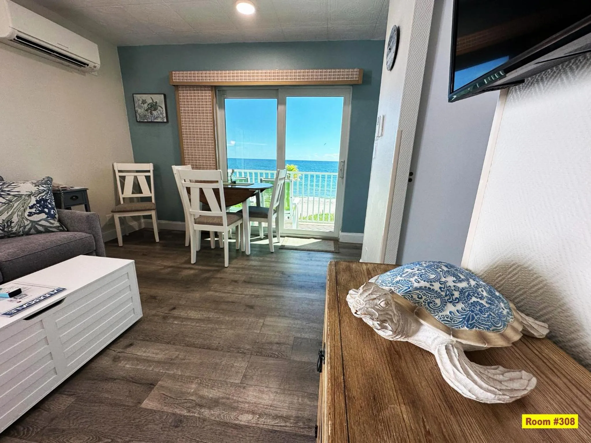 Windjammer Resort and Beach Club