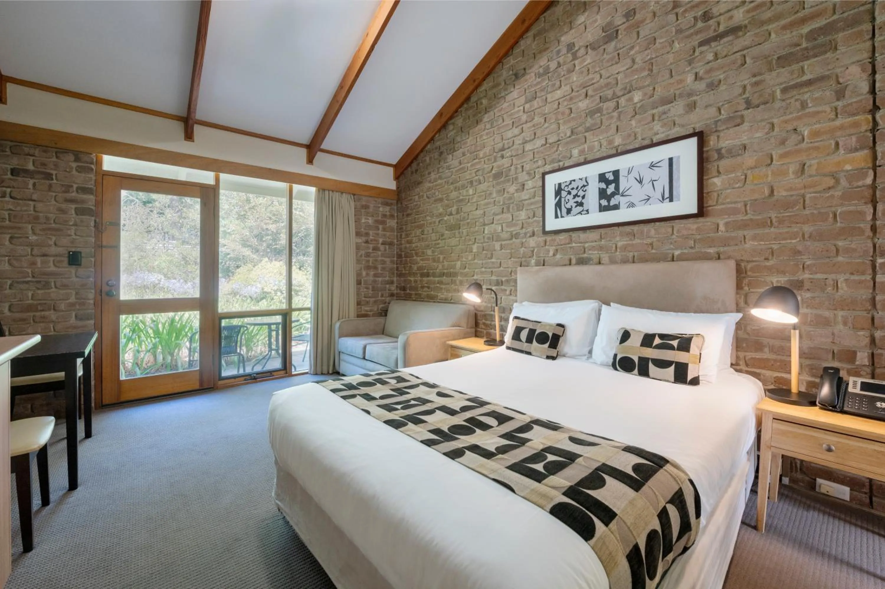 Photo of the whole room in The Lodge by Manna