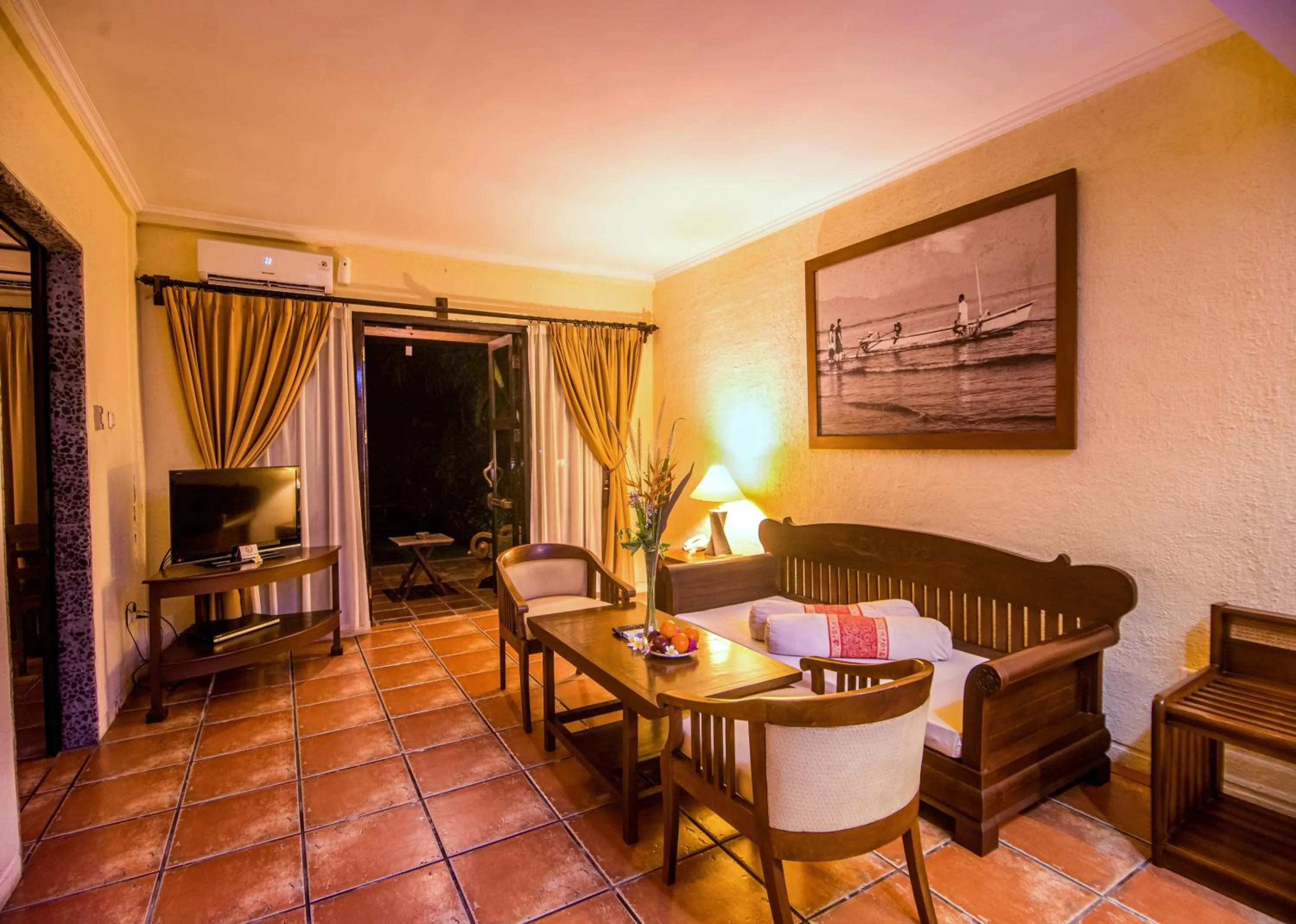 Living room in Nugraha Lovina Seaview Resort & Spa