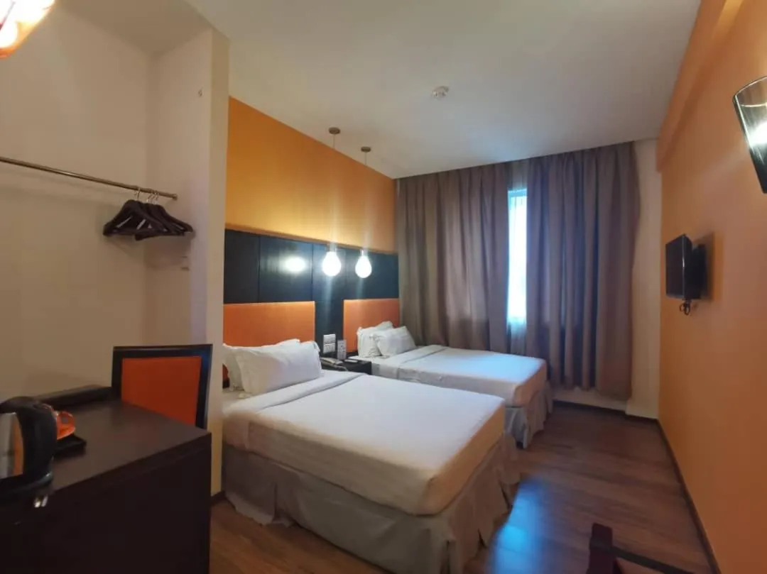 Bed in 2 Inn 1 Boutique Hotel & Spa