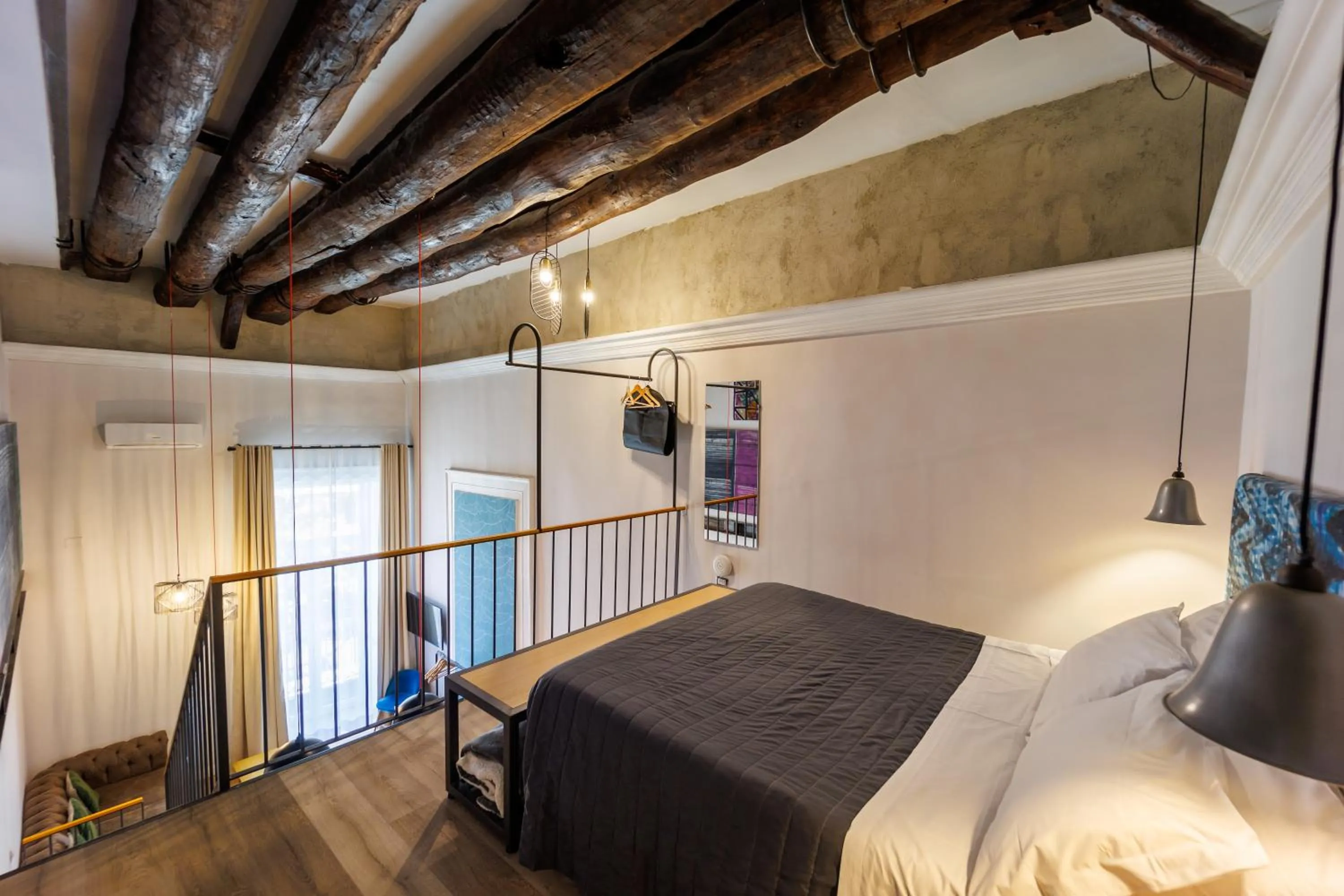 Bed in The Dante House by House In Naples