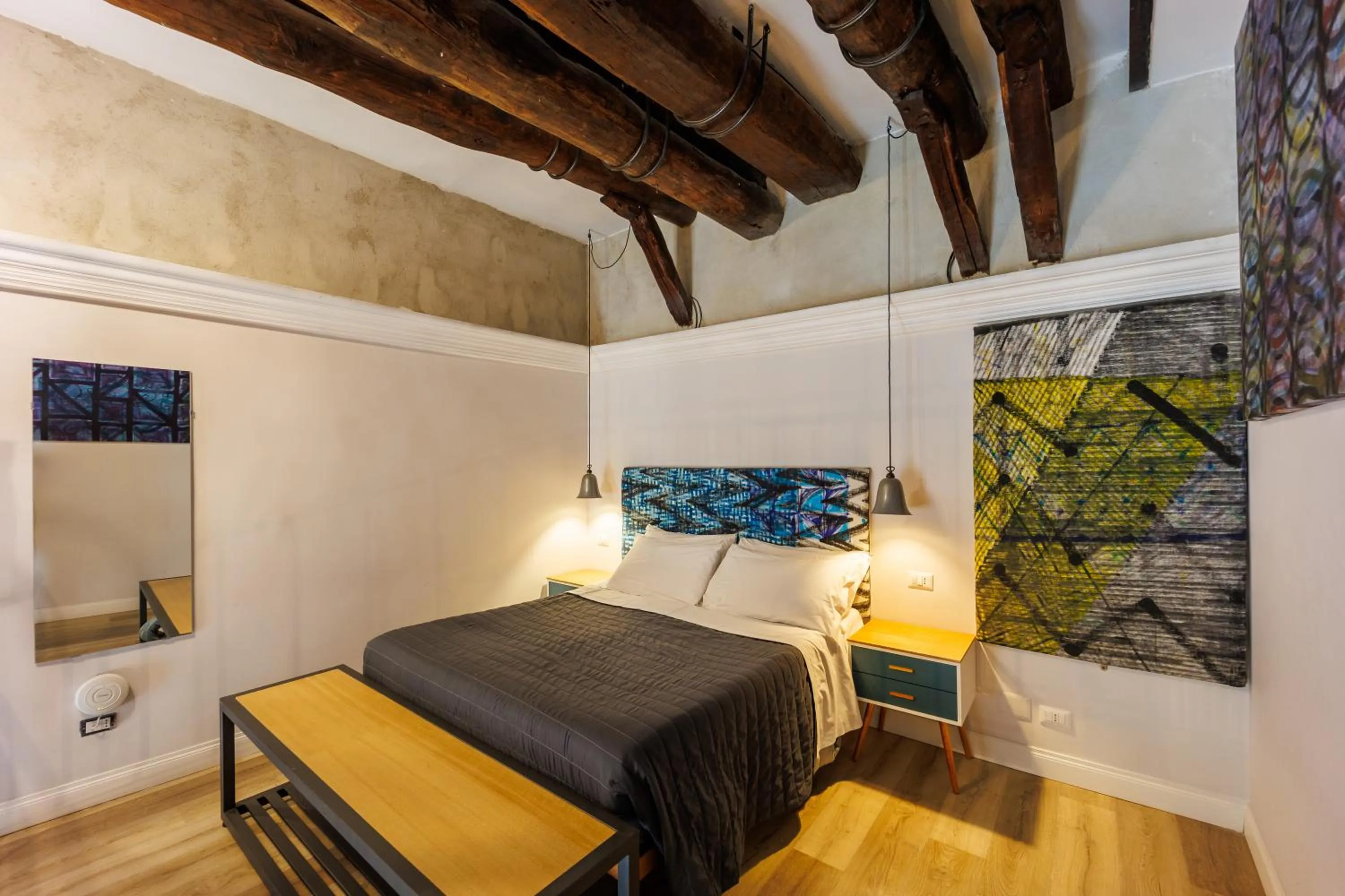 Bed in The Dante House by House In Naples