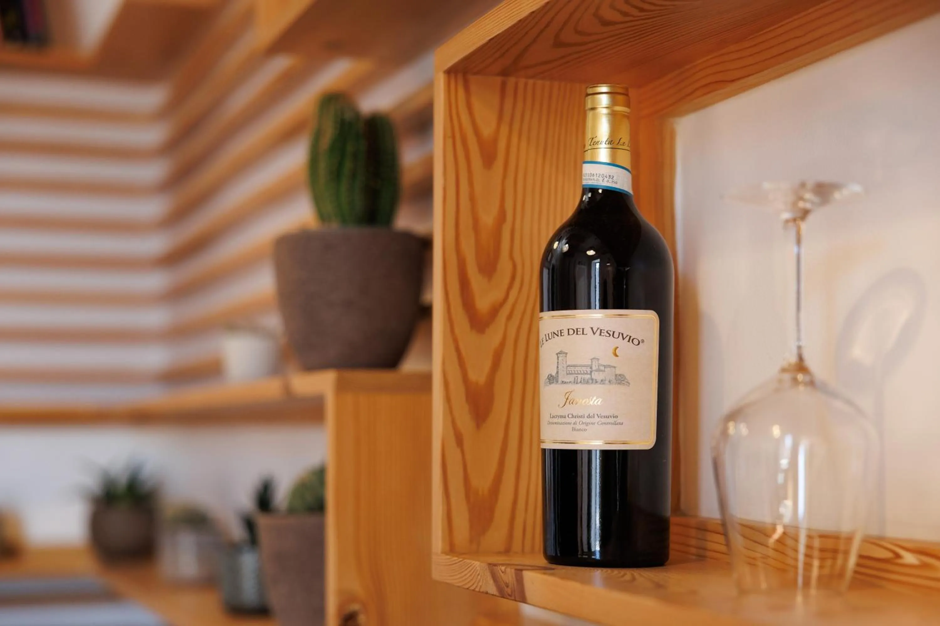 Breakfast in The Dante House by House In Naples