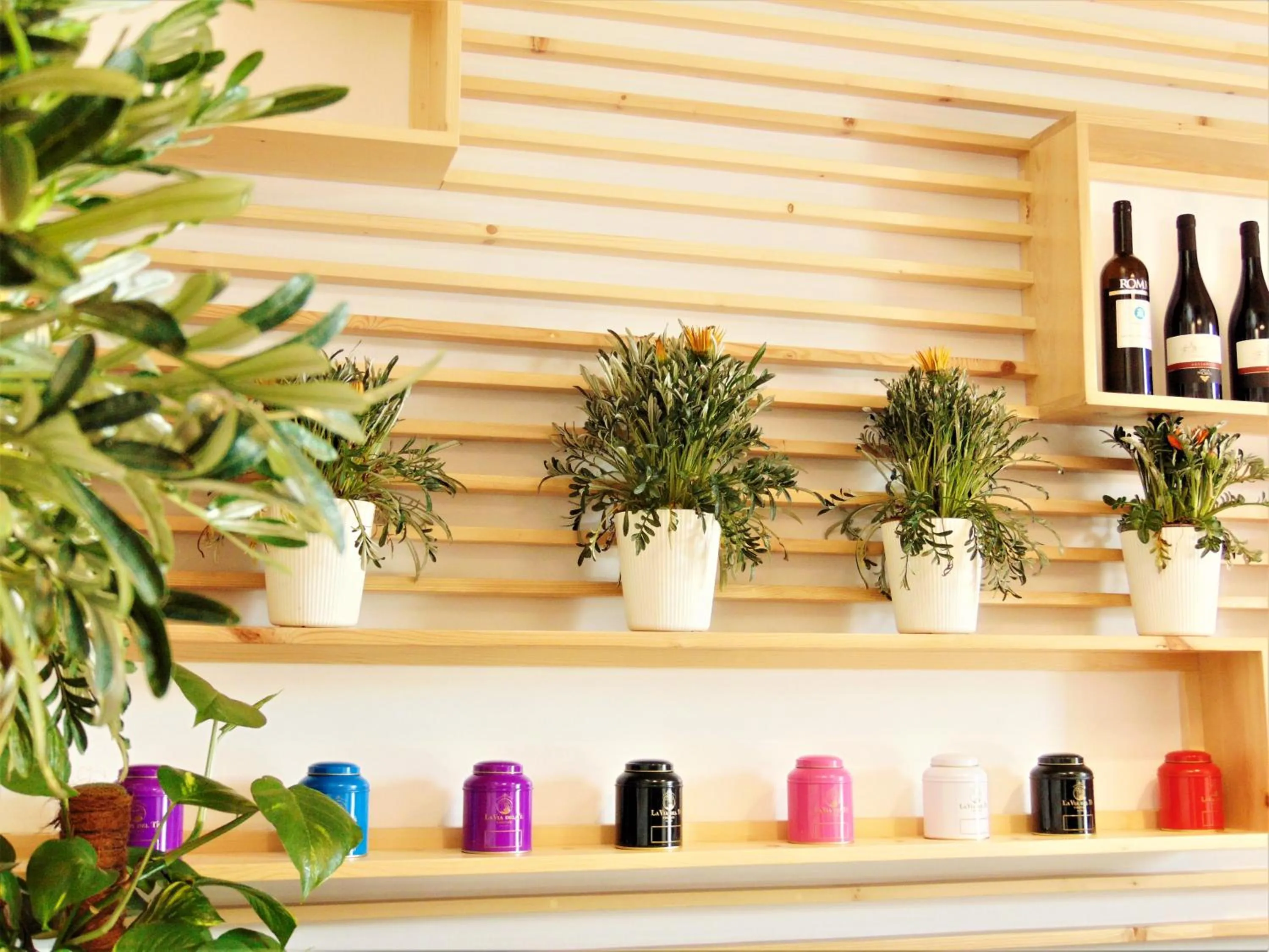 Decorative detail in The Dante House by House In Naples