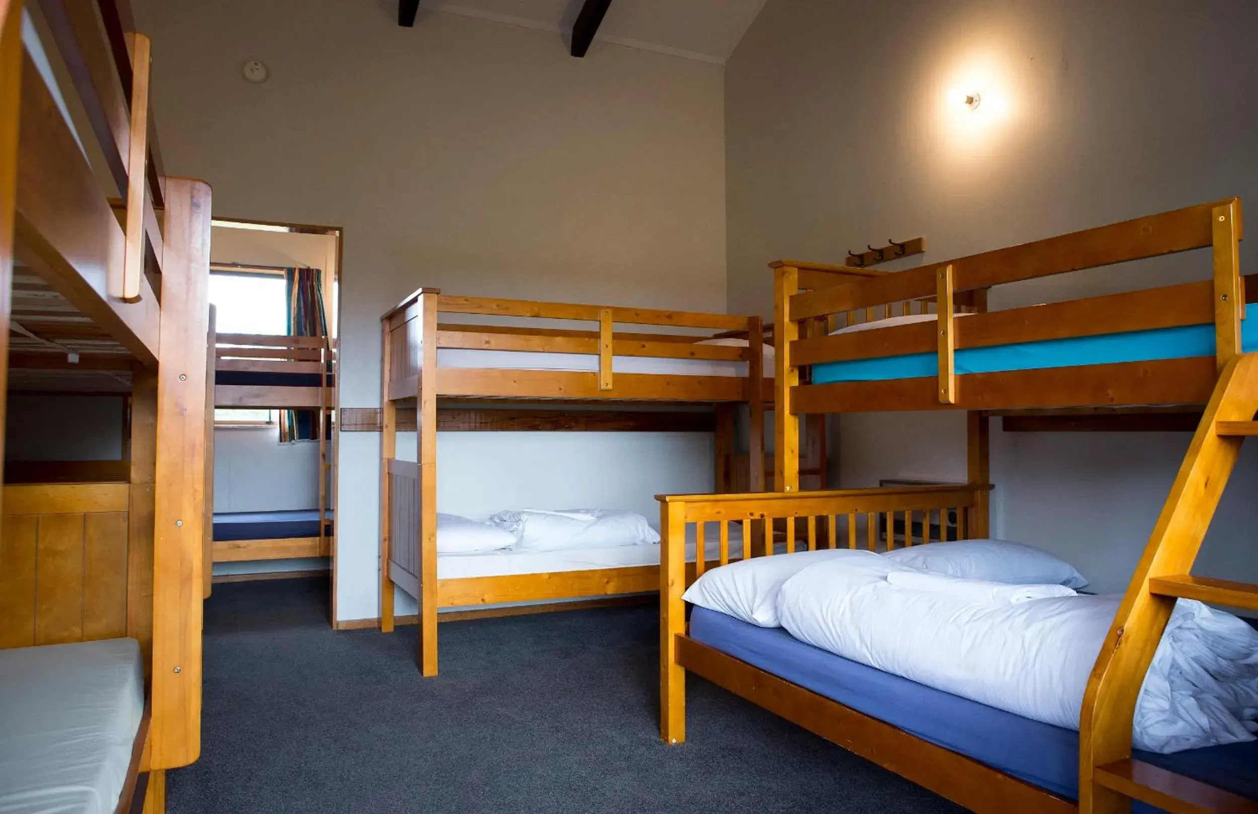 Single Bed in 10-Bed Mixed Dormitory Room in Glentanner Park Centre Single Bed in 10-Bed Mixed Dormitory Room in Glentanner Park Centre