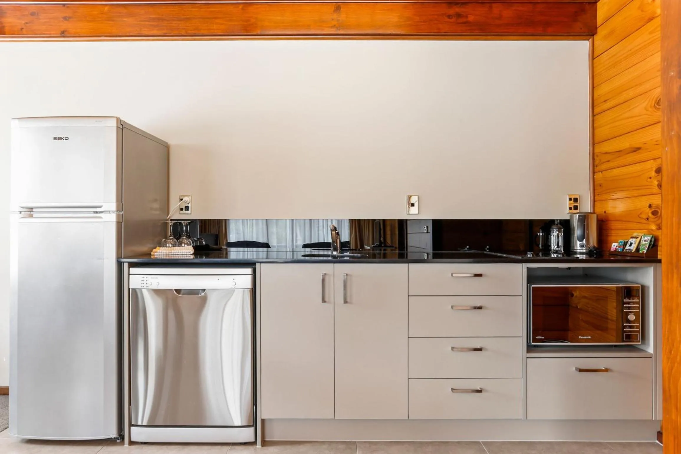 Kitchen or kitchenette in Waitakere Resort & Spa