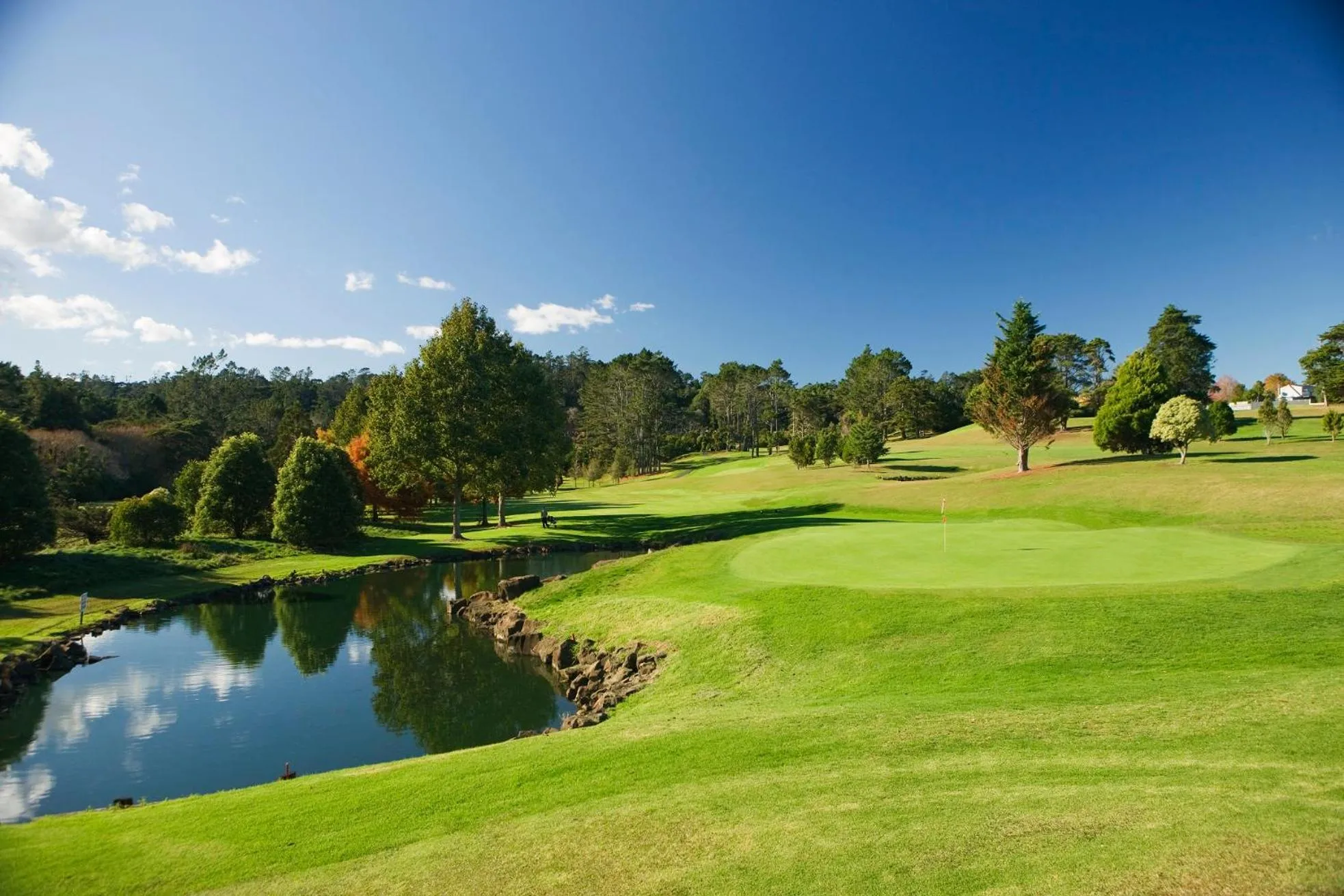 Golfcourse in Waitakere Resort & Spa